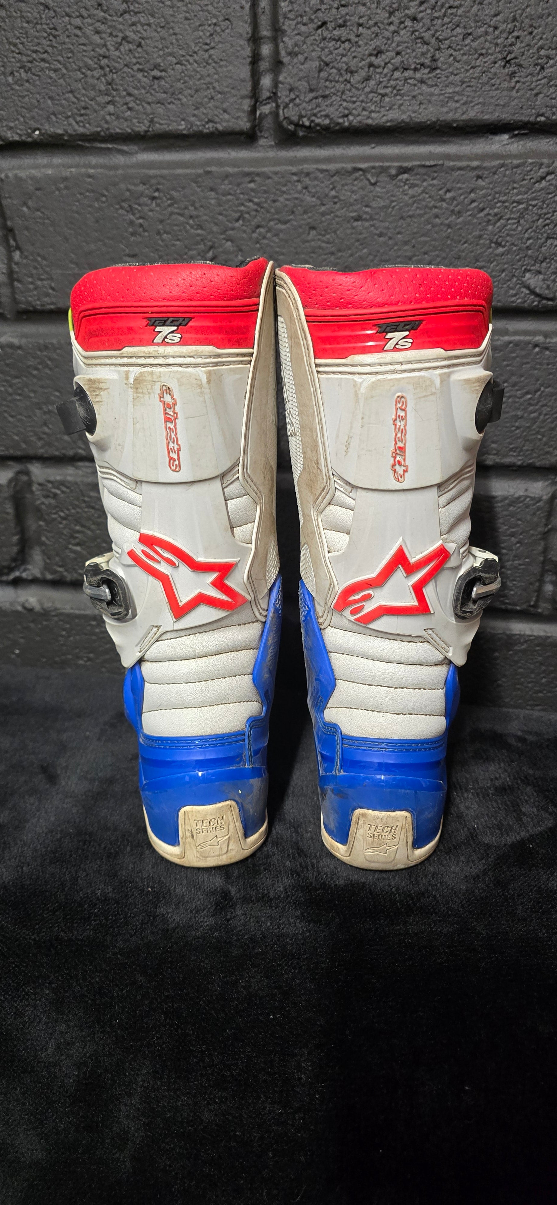 Alpinestars Tech 7s UK5