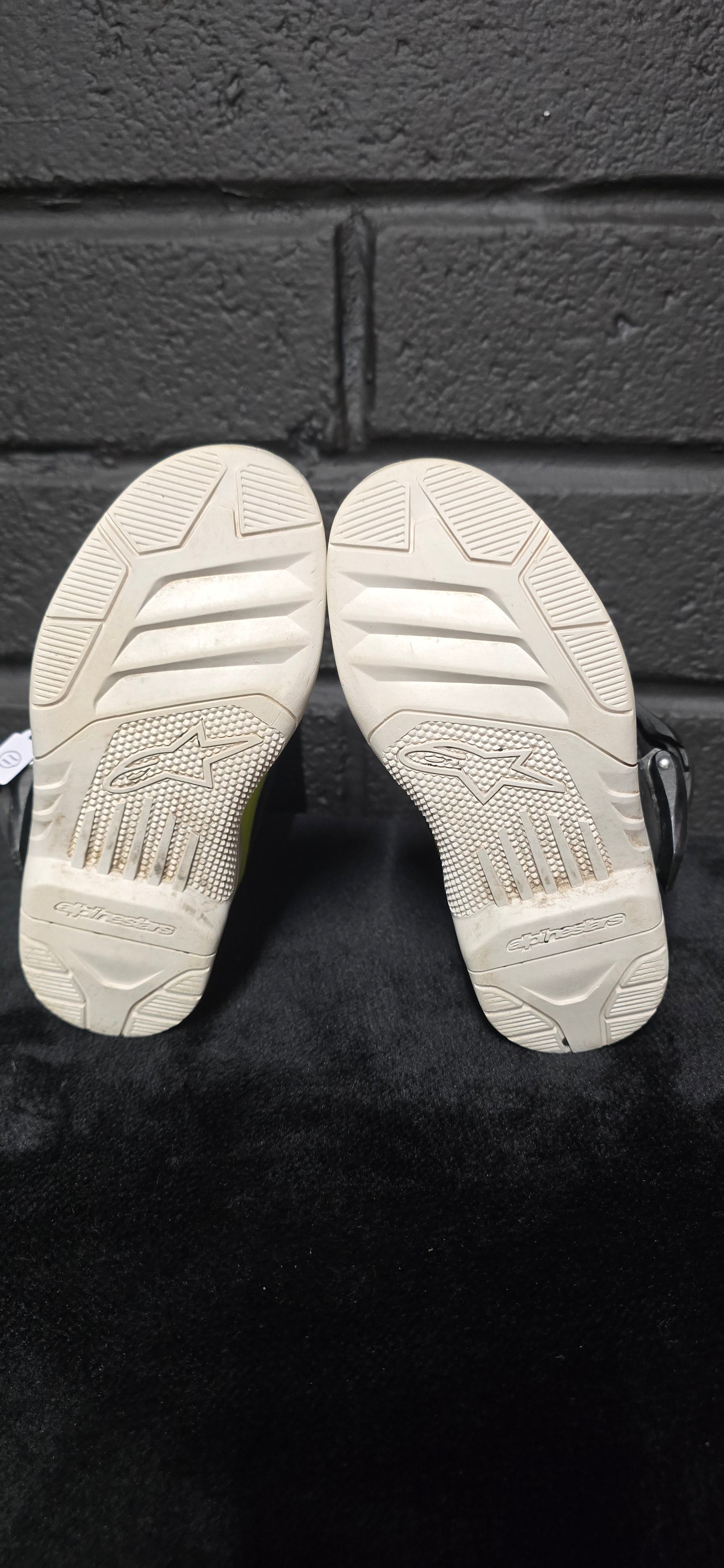 Alpinestars tech 3s UK11