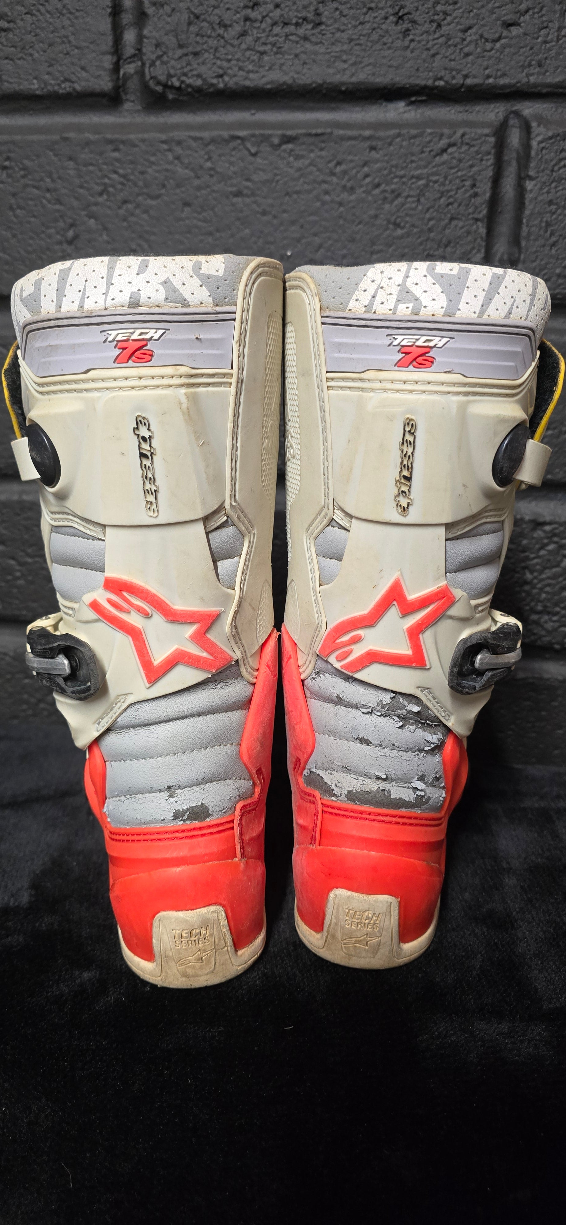 Alpinestars Tech 7s UK3