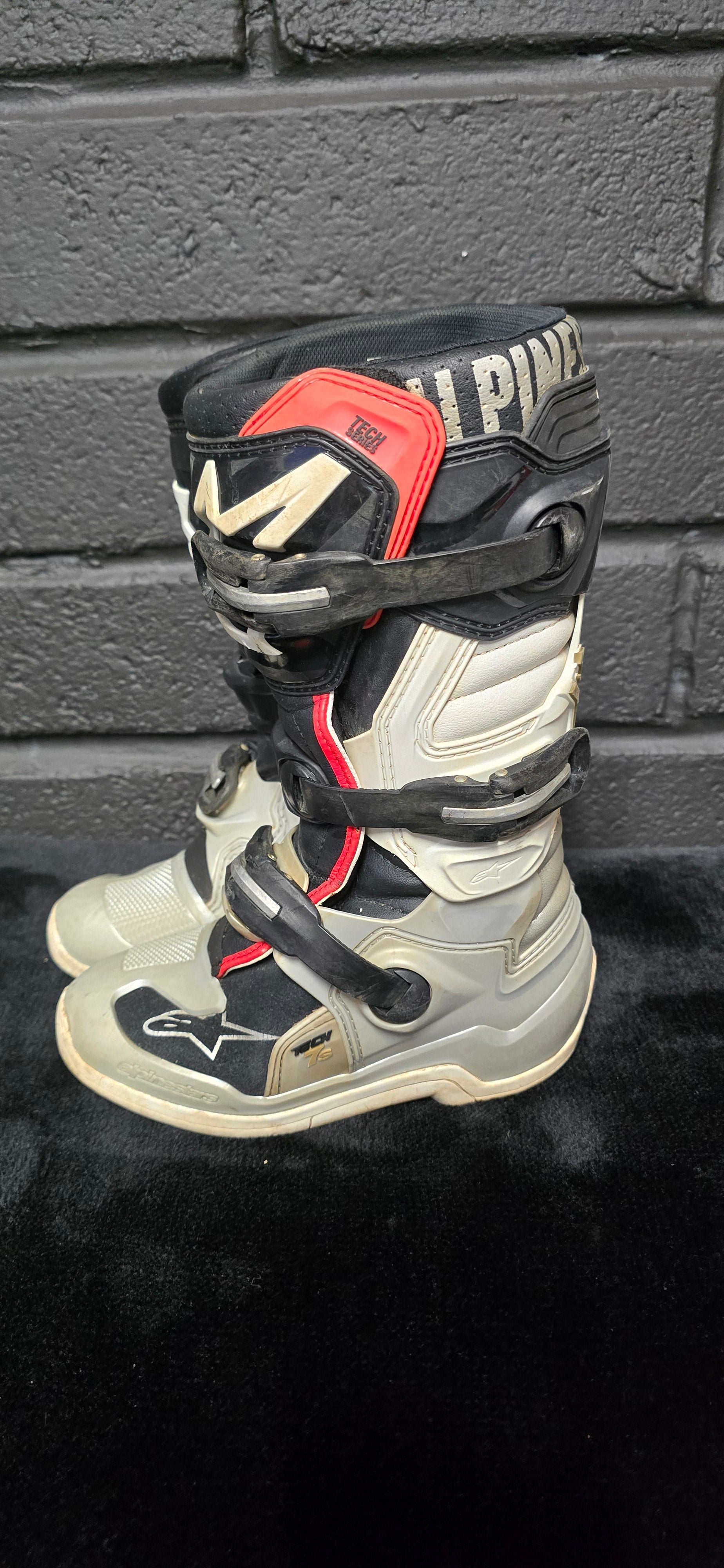 Alpinestars Tech 7s UK1
