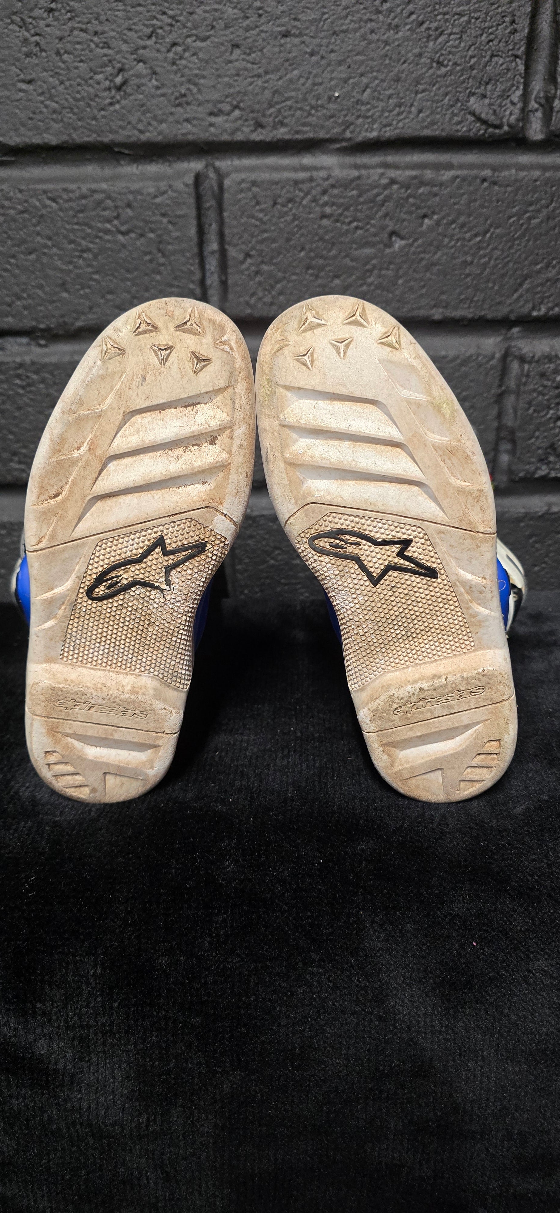 Alpinestars tech7s UK1