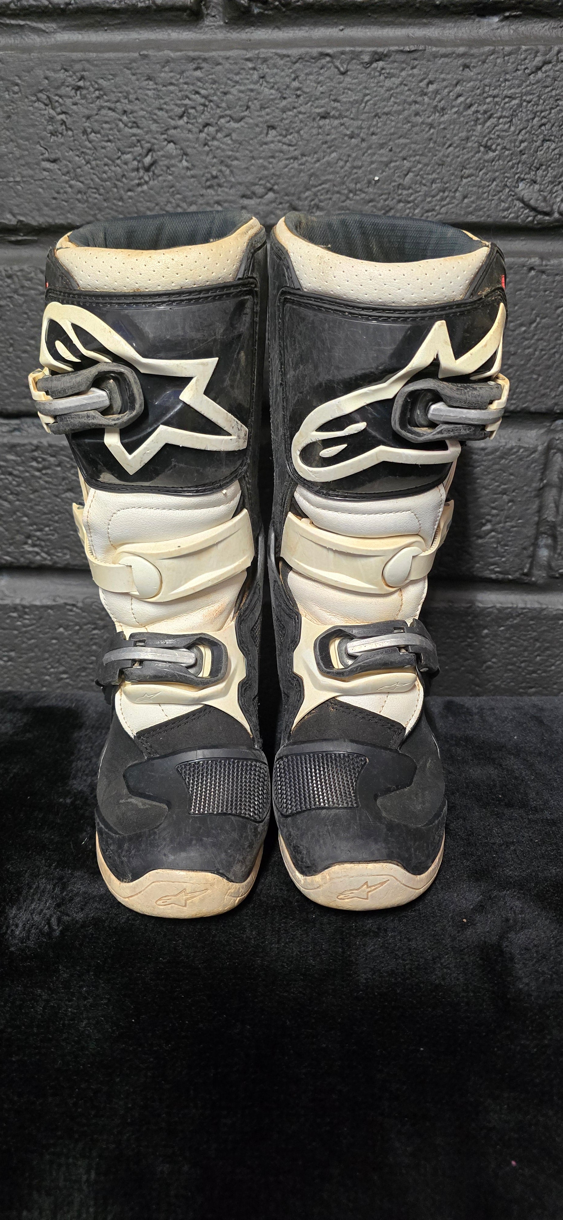 Alpinestars tech7 UK1