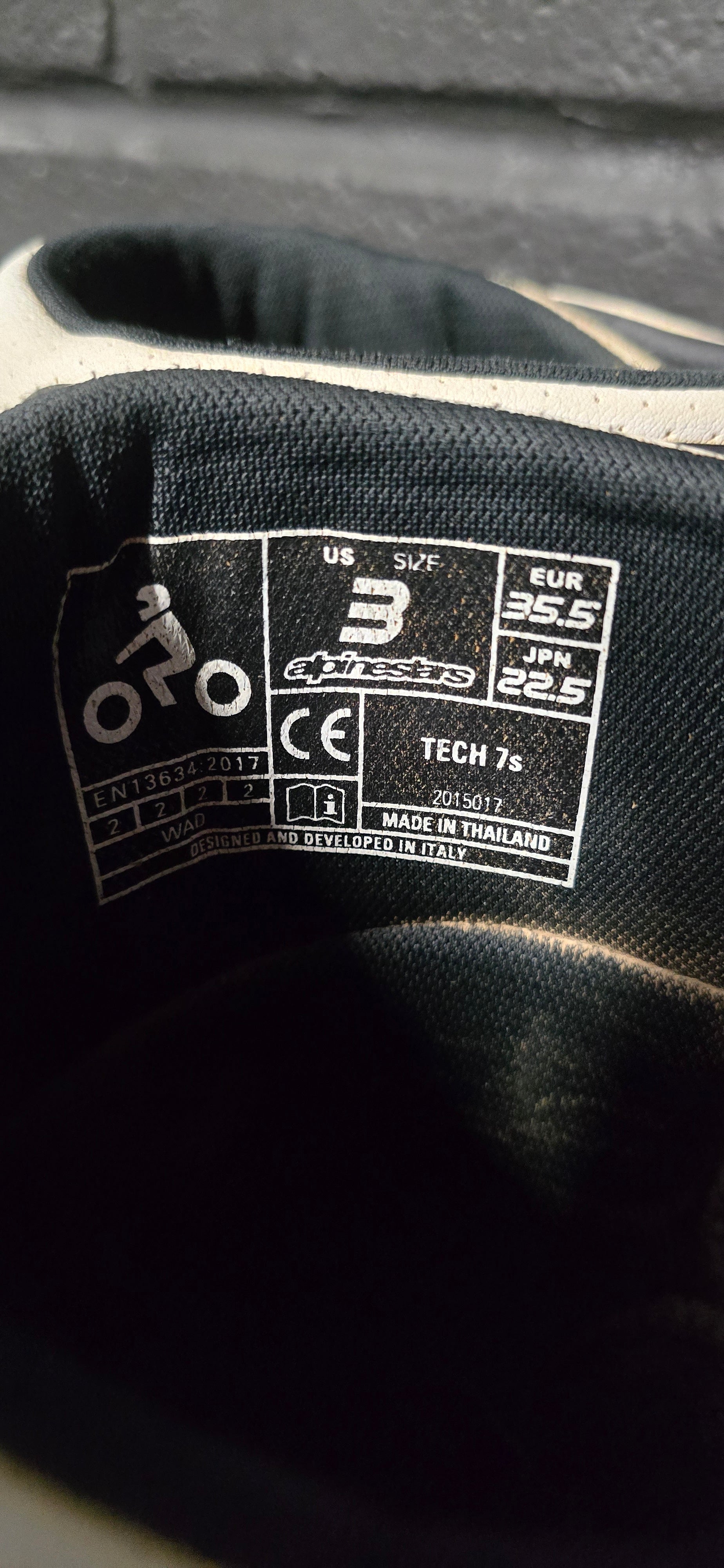 Alpinestars Tech 7s UK2