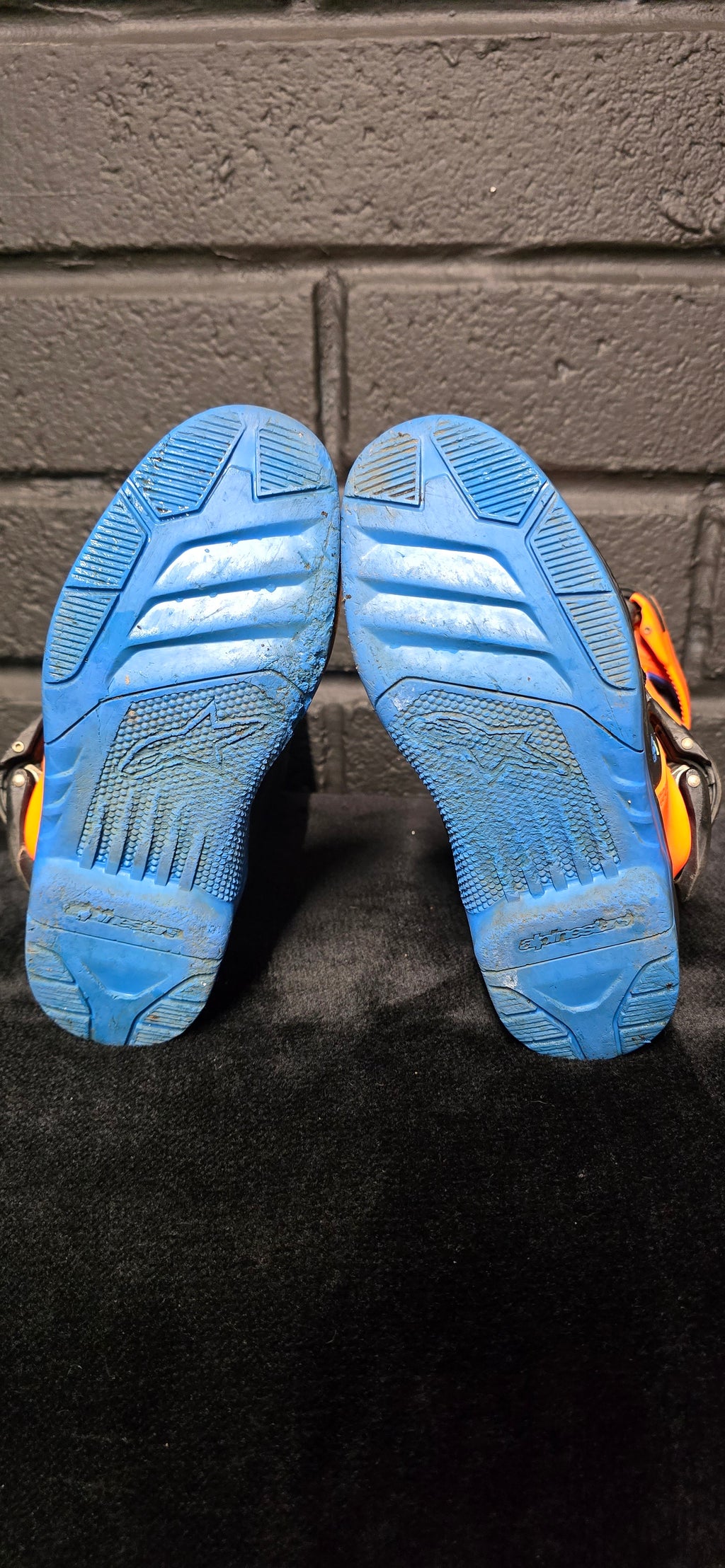 Alpinestars tech 3s UK1