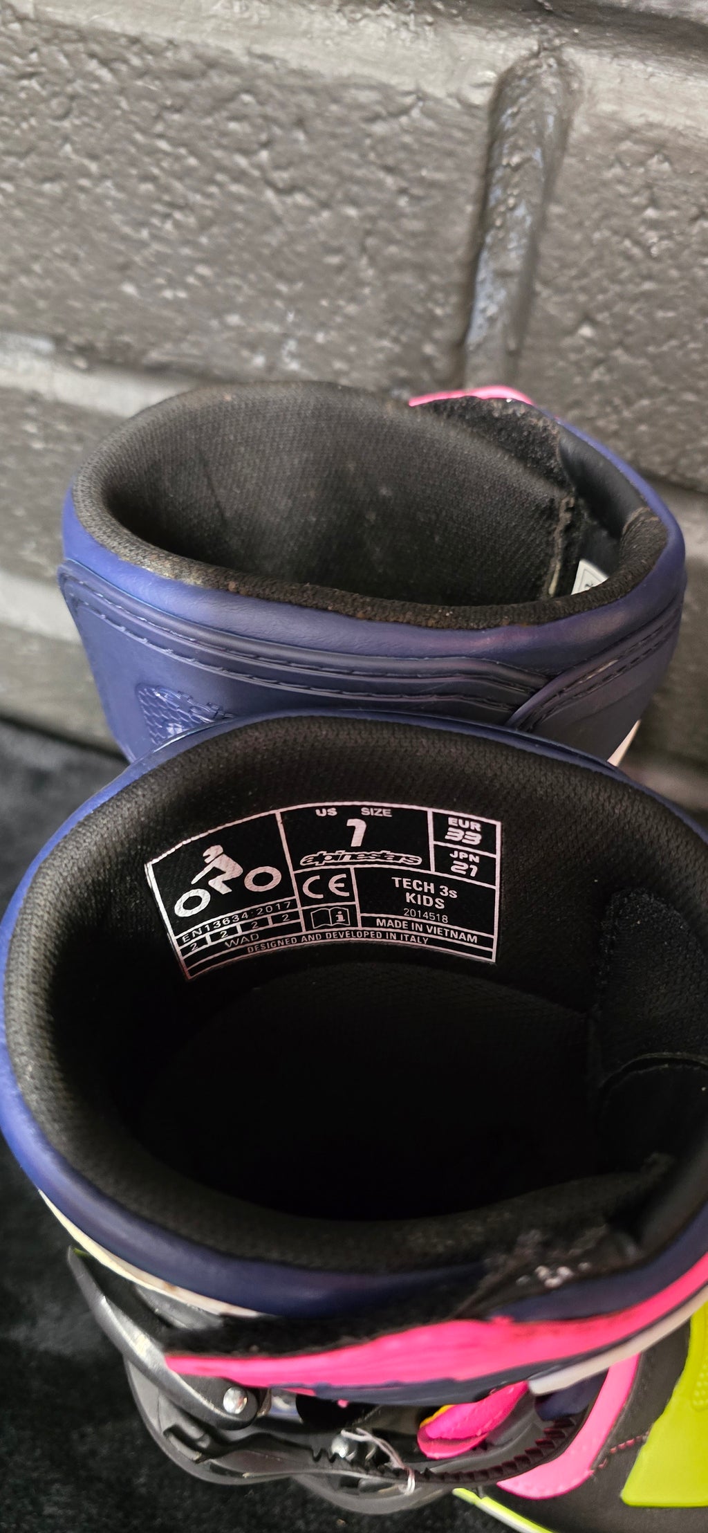 Alpinestars Tech3s UK13