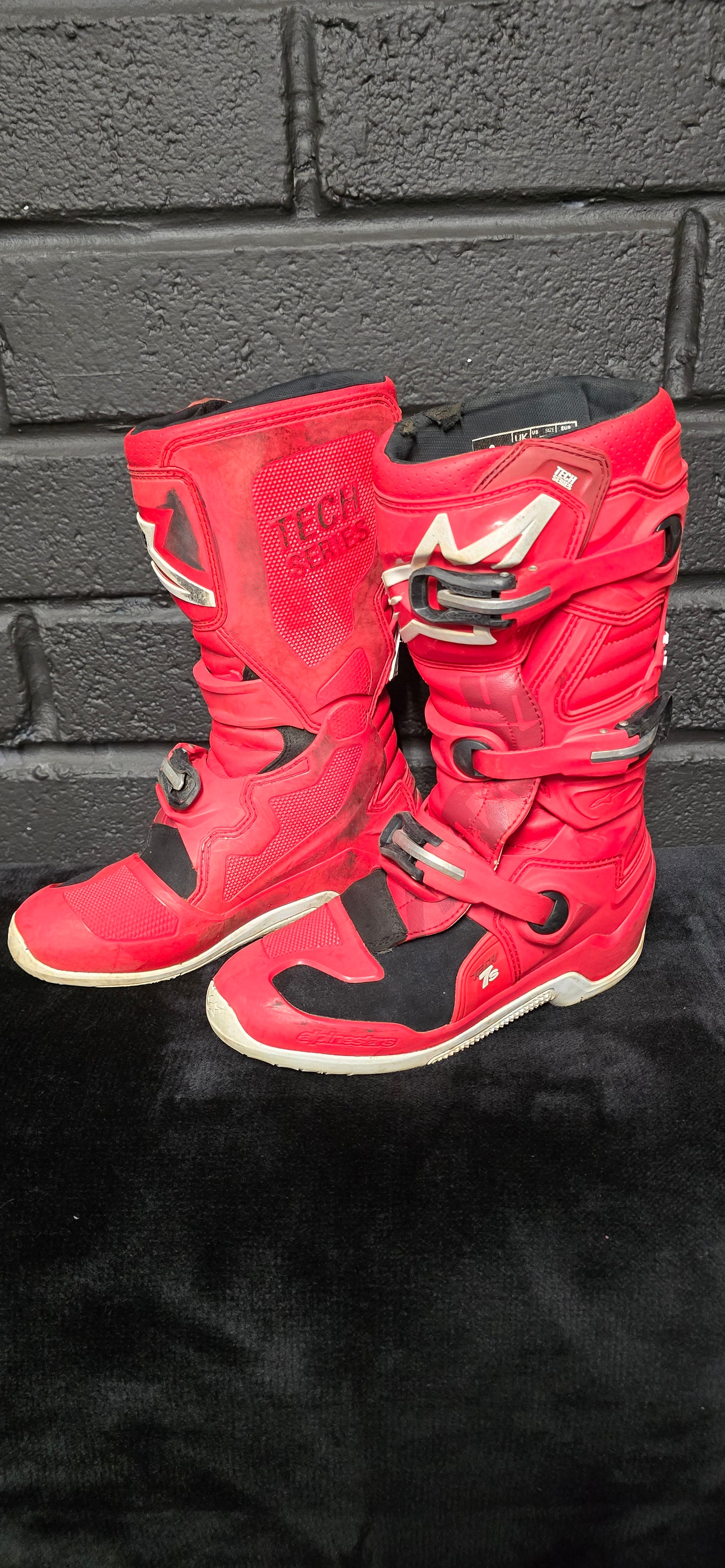 Alpinestars Tech7 UK6