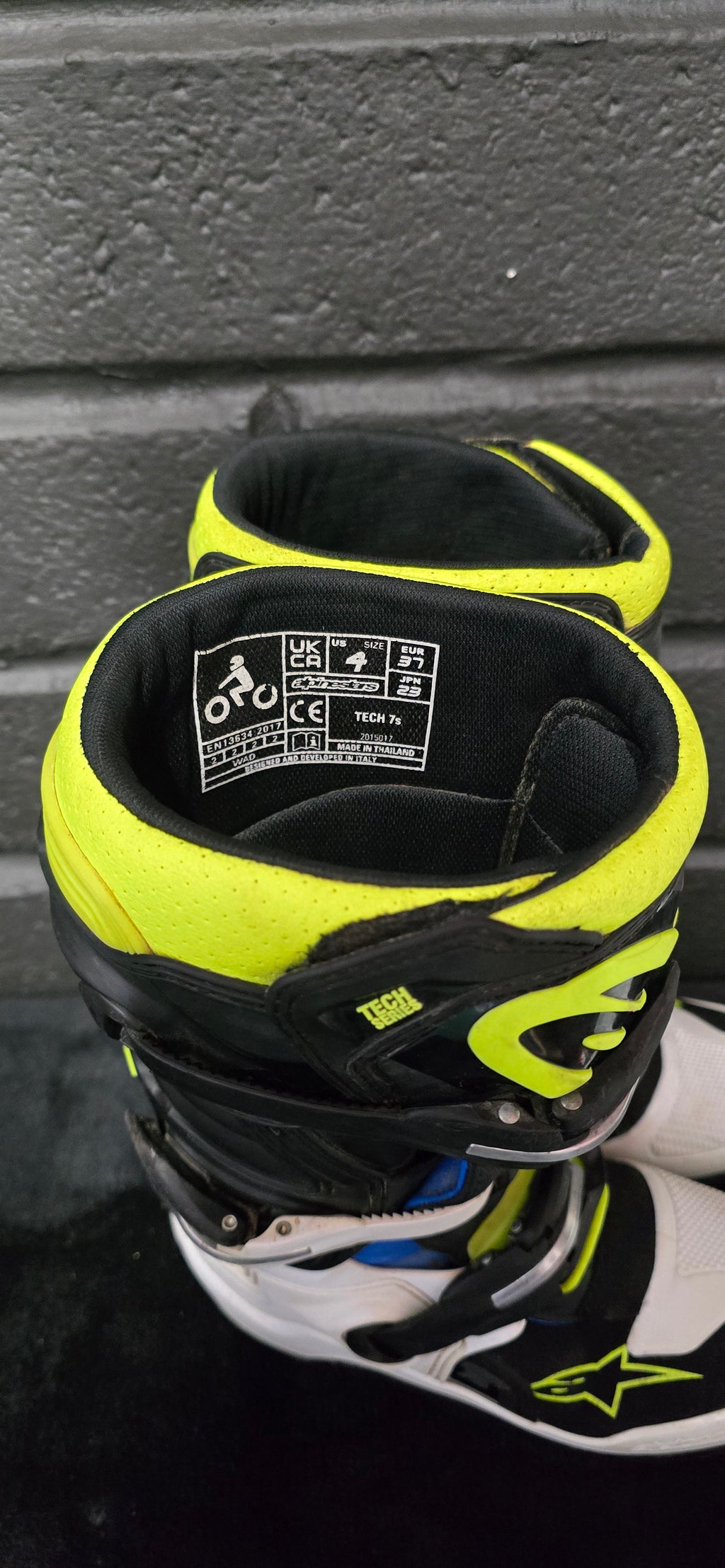 Alpinestars Tech 7s UK3