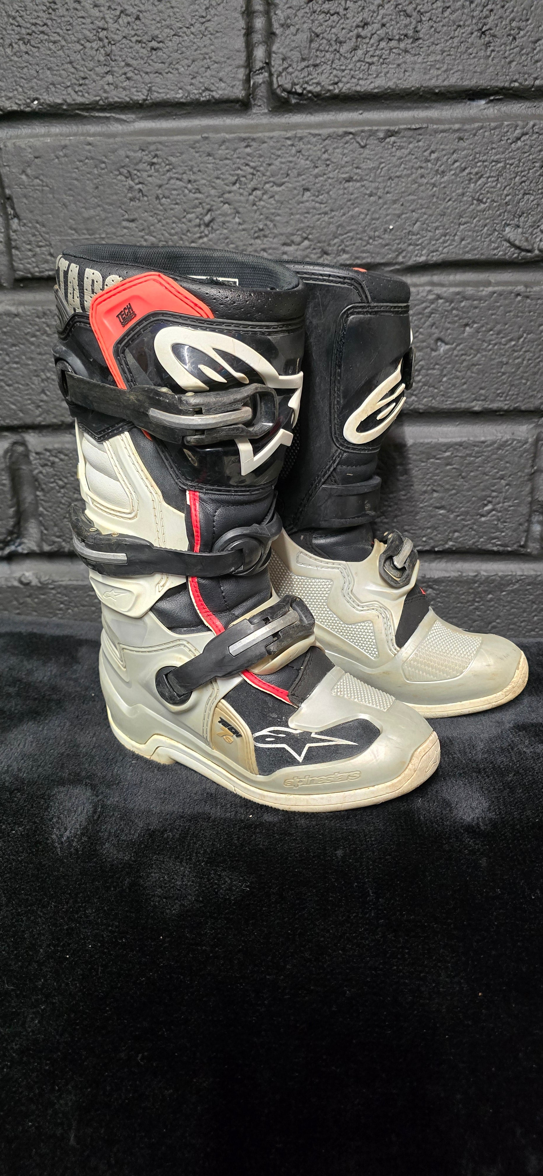 Alpinestars Tech 7s UK1