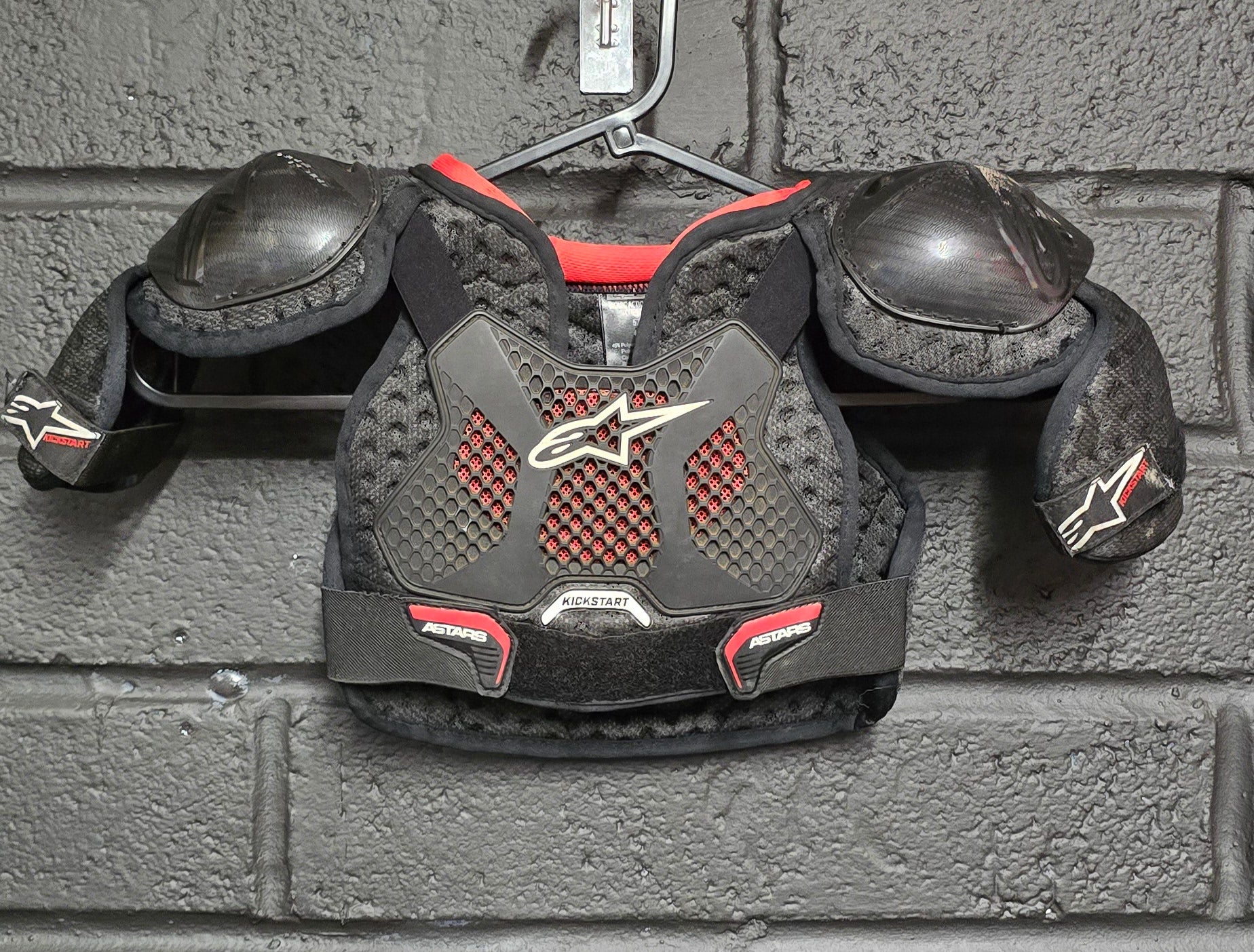 Aplinestars chest protector