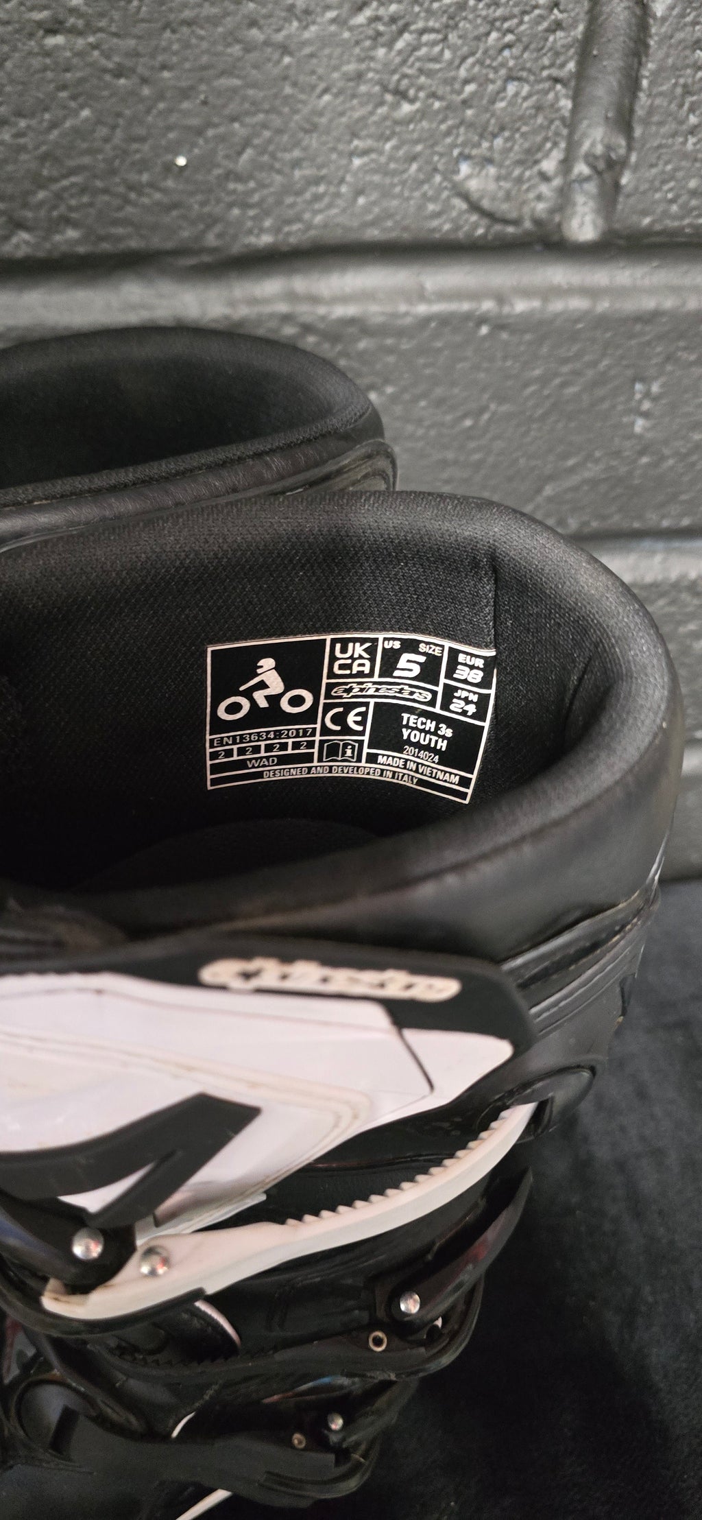 Alpinestars Tech3 UK4