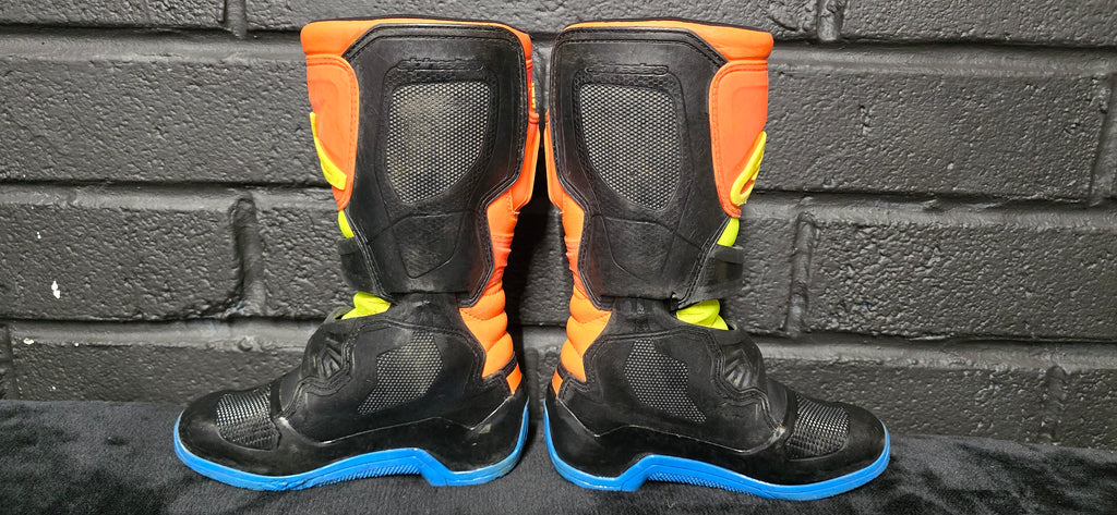 Alpinestars tech 3s UK1