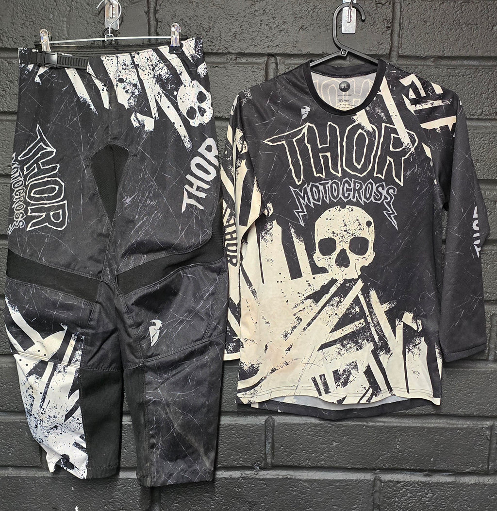 Thor YXL/28'
