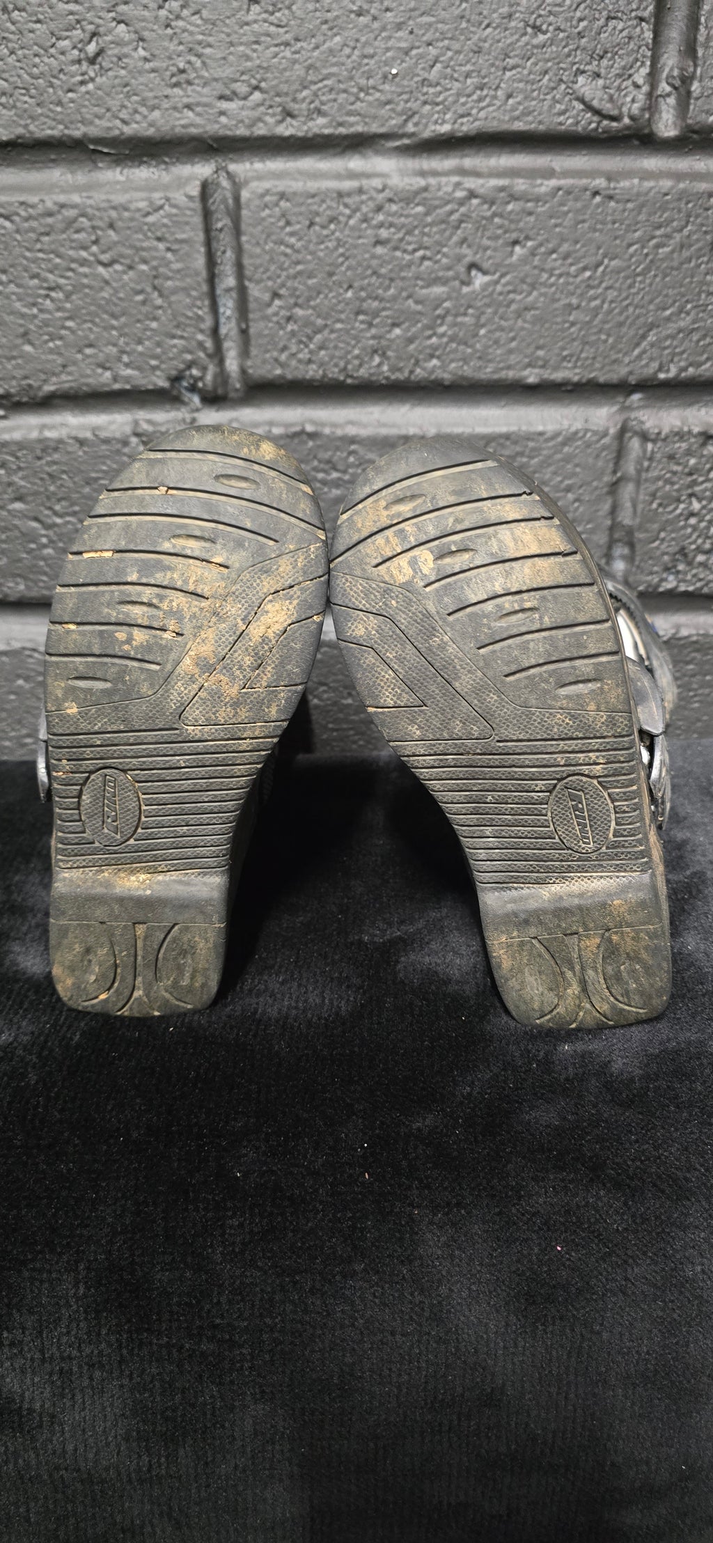 Rino UK13