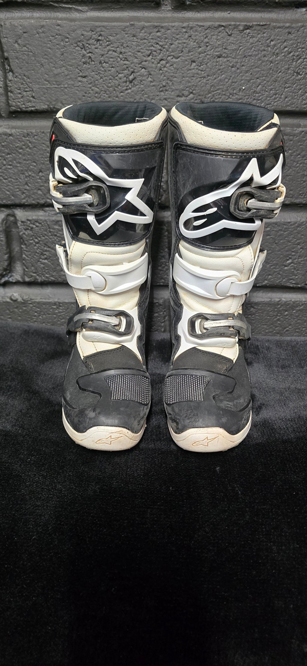 Alpinestars Tech 7s UK2