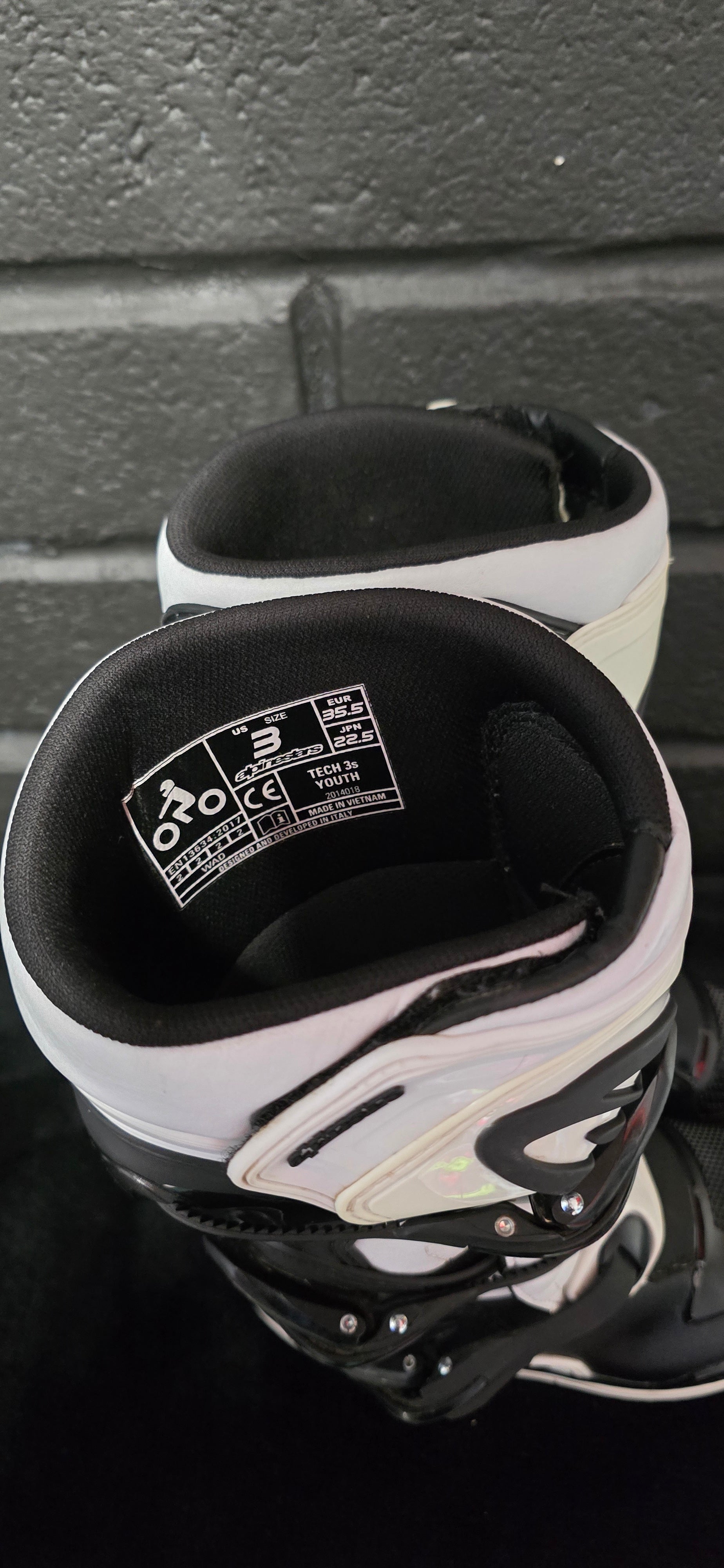 Alpinestars Tech3 UK2