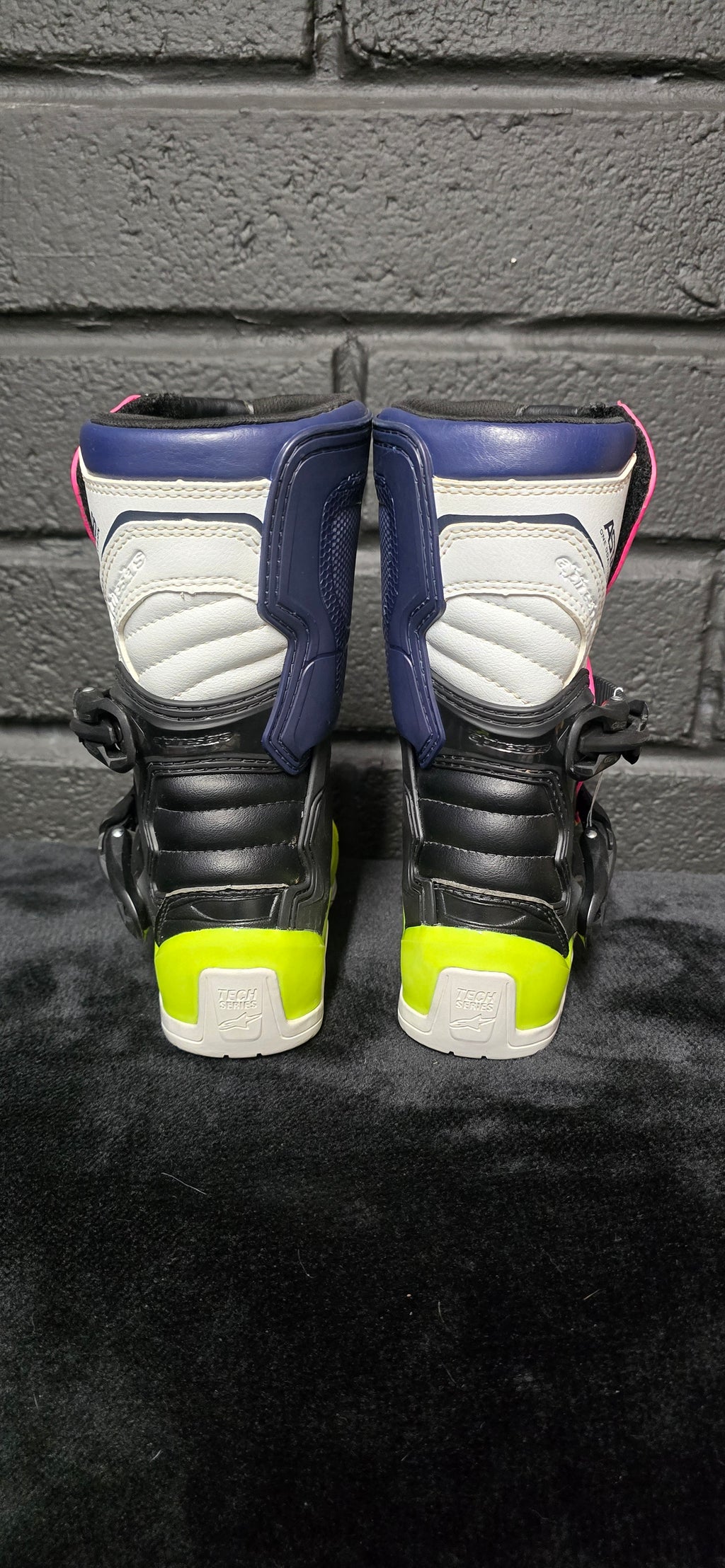 Alpinestars Tech3s UK13