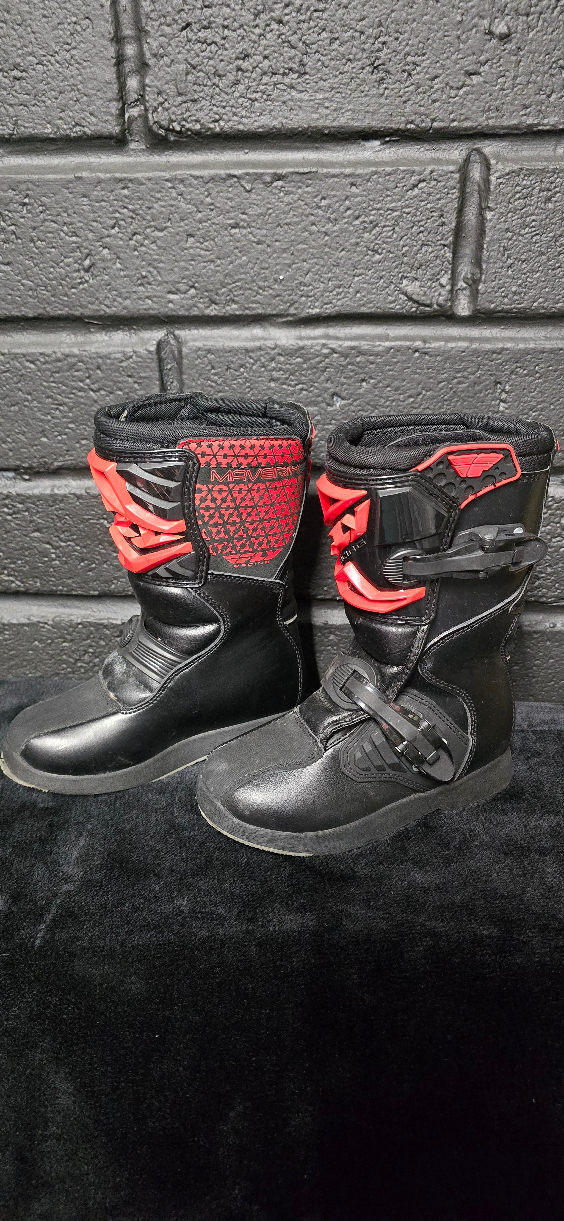 Fly UK2