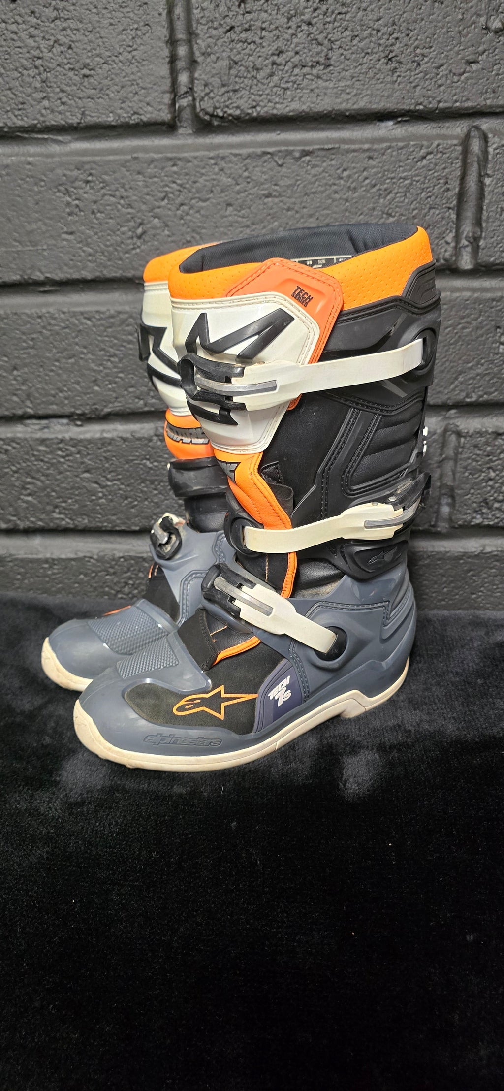 Alpinestars Tech 7s UK5