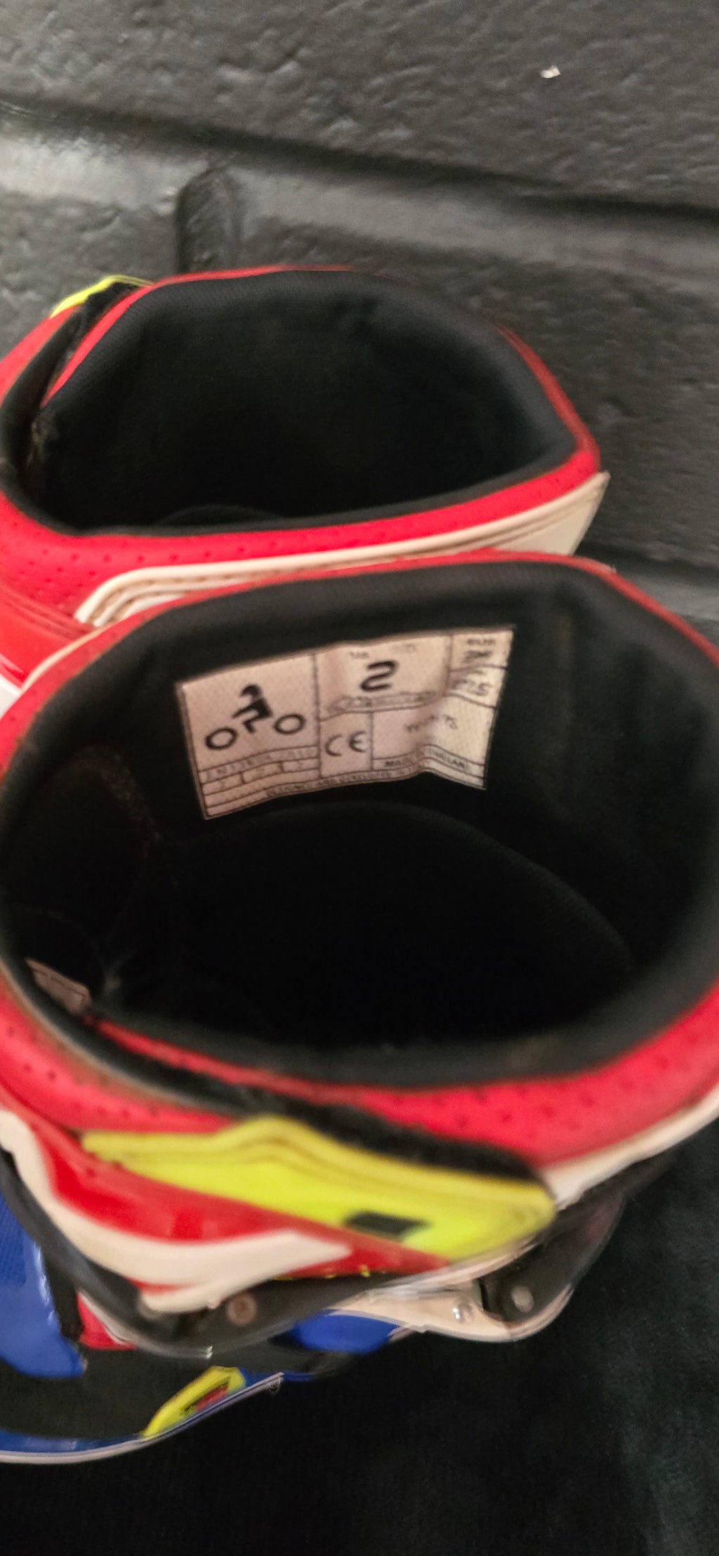 Alpinestars tech7s UK1