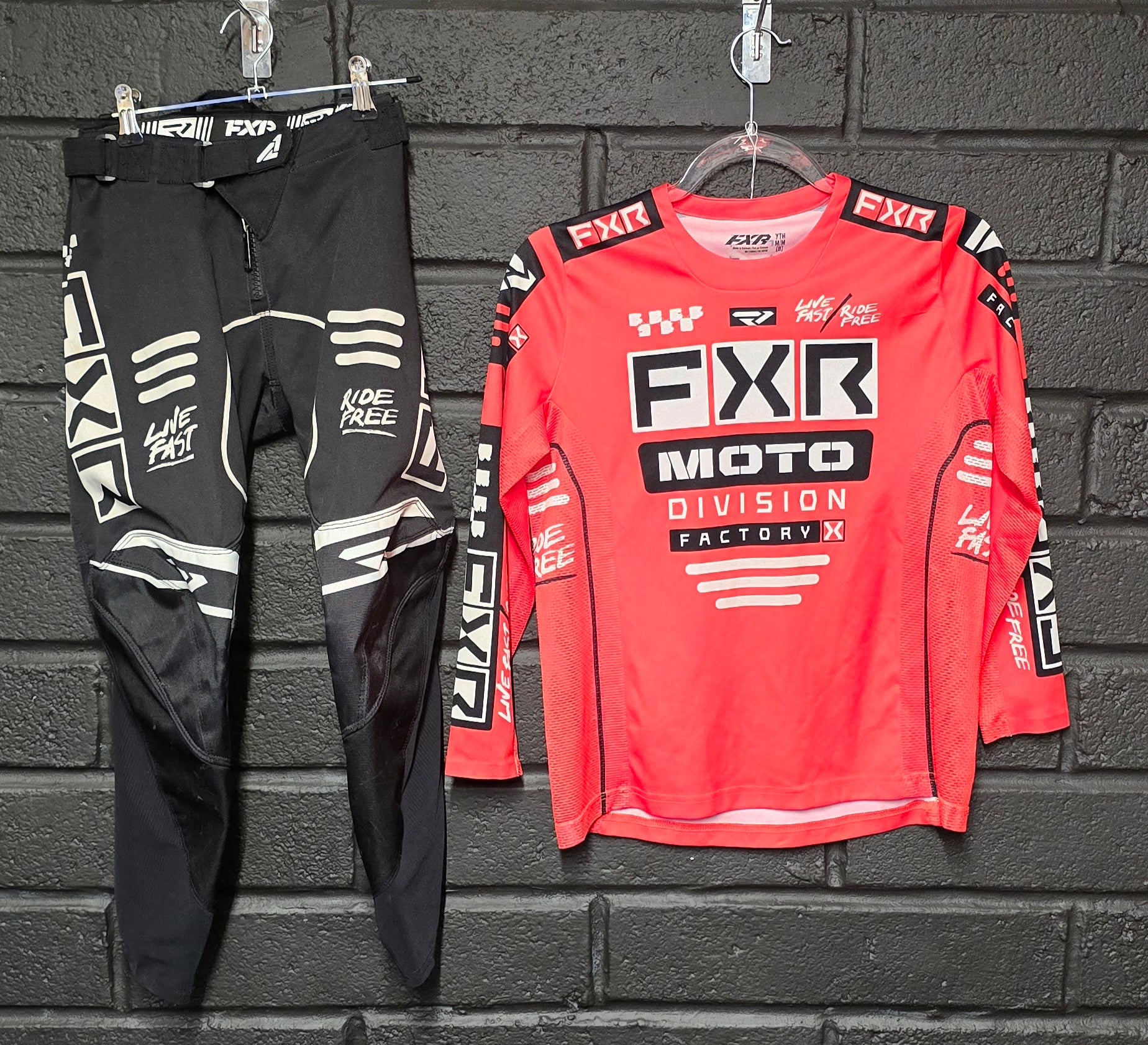 FXR YM/24'