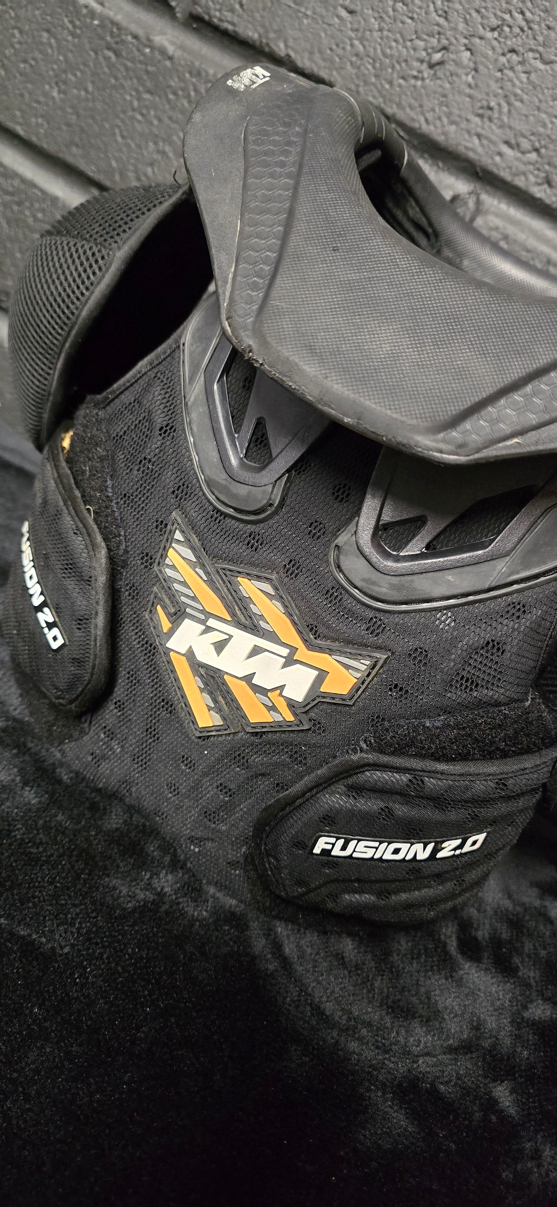Leatt Fusion 2.0 KTM small
