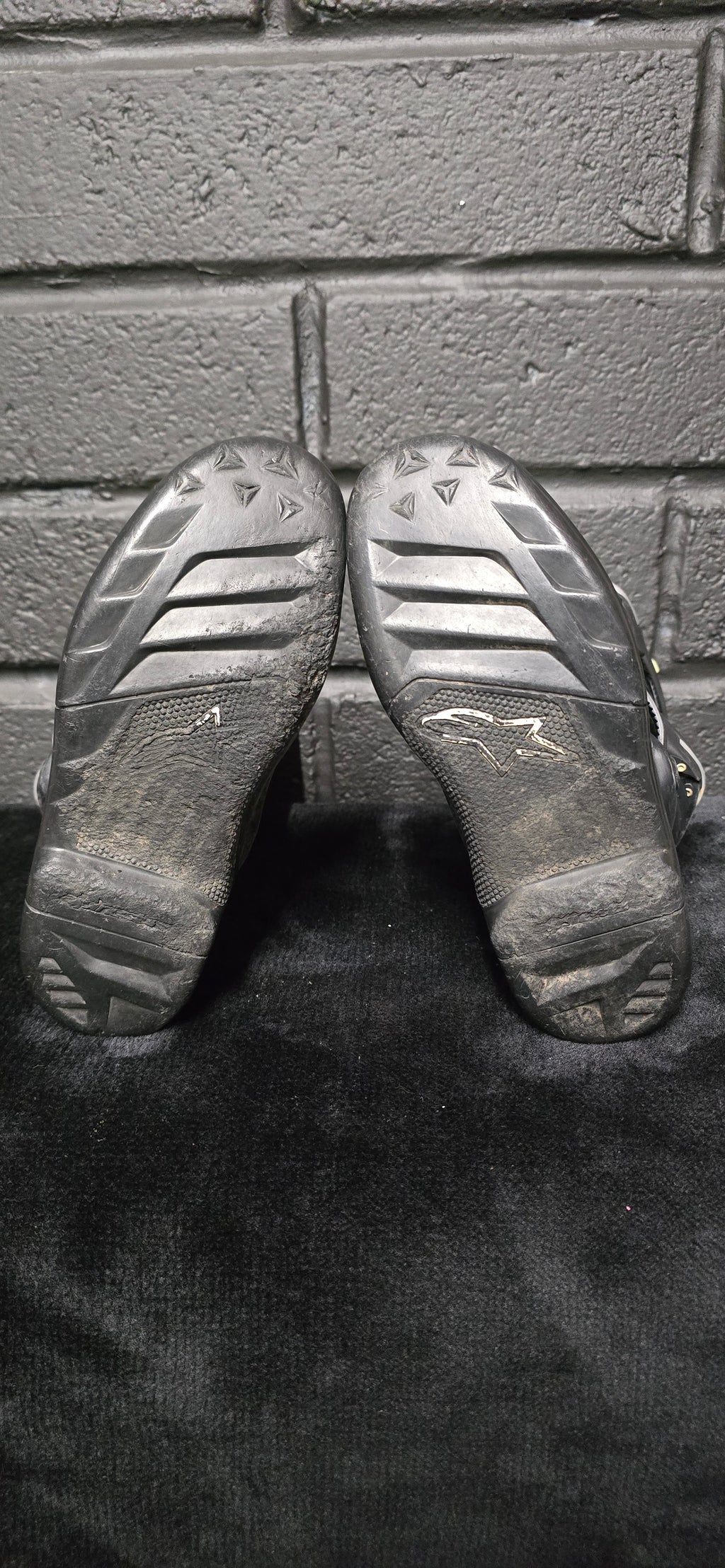 Alpinestars Tech7s UK2