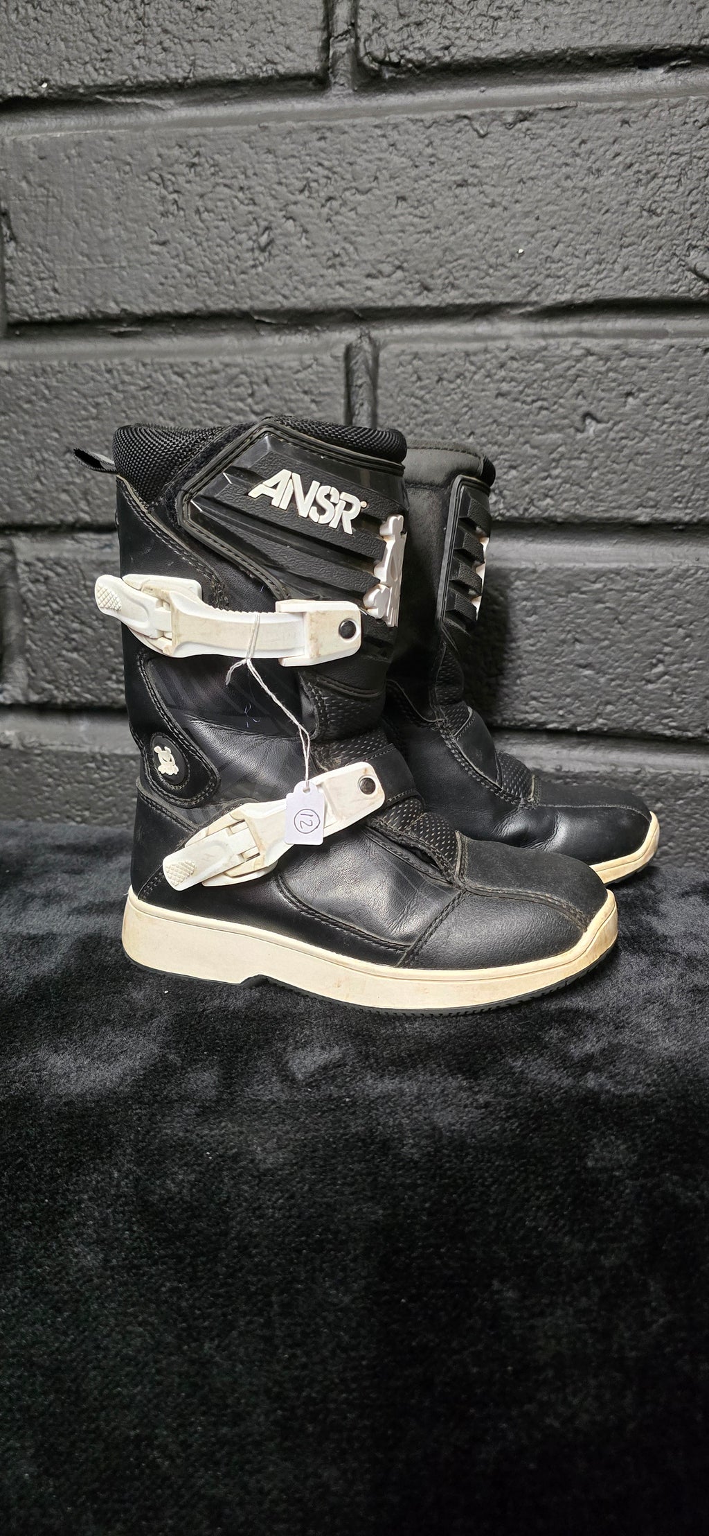 ANSR UK12