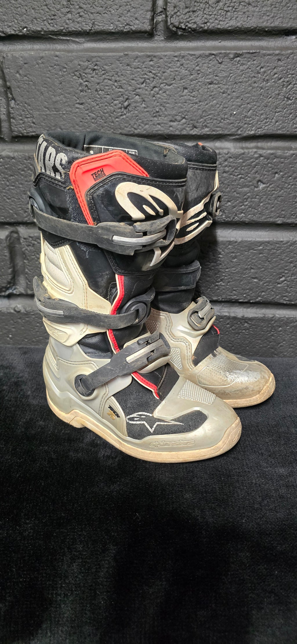 Alpinestars Tech 7s UK2