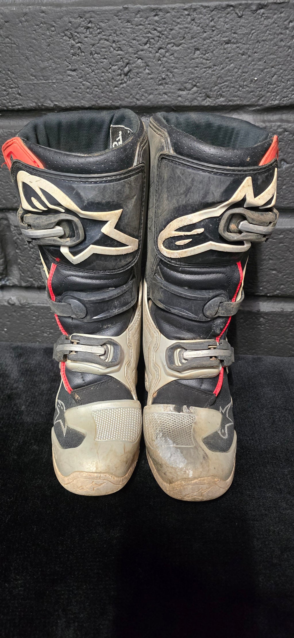 Alpinestars Tech 7s UK2