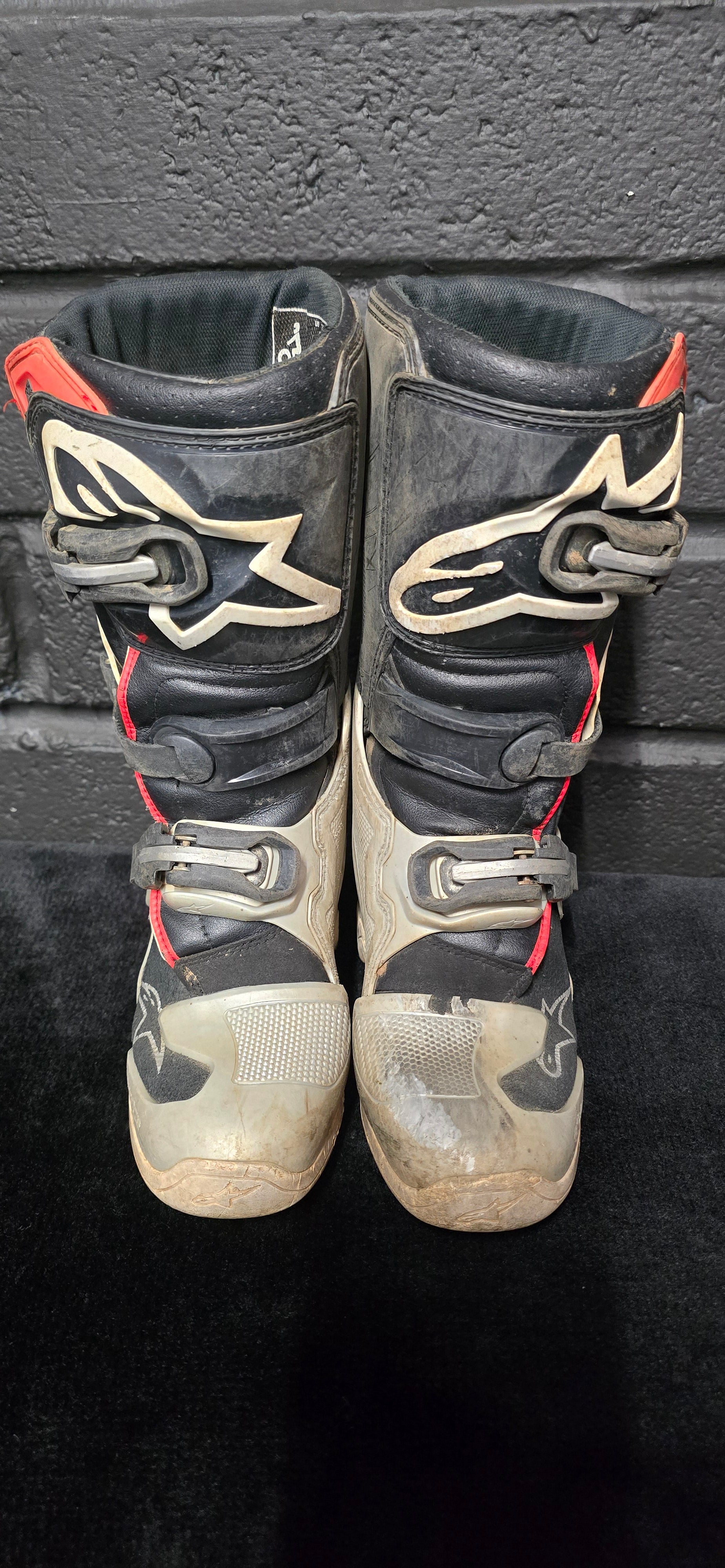 Alpinestars Tech 7s UK2