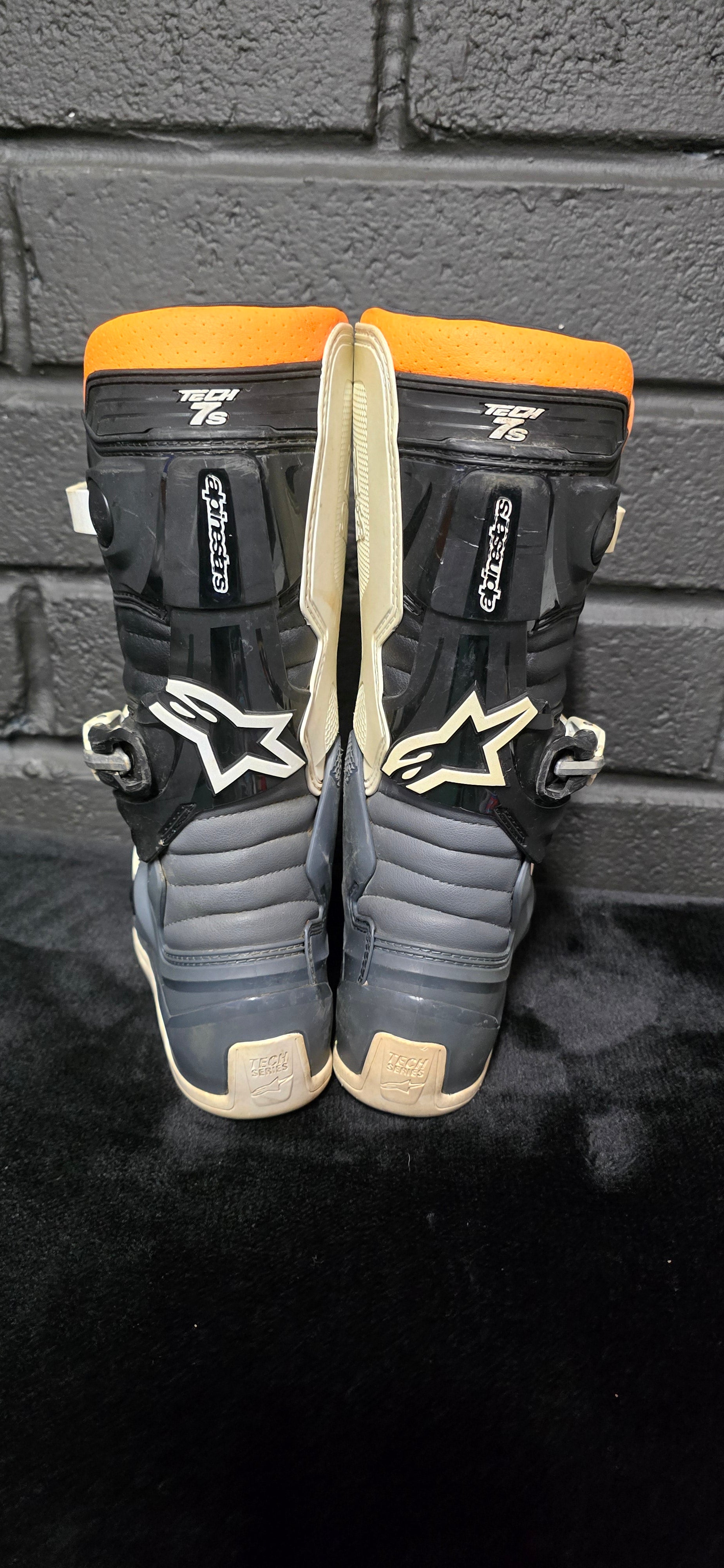 Alpinestars Tech 7s UK5