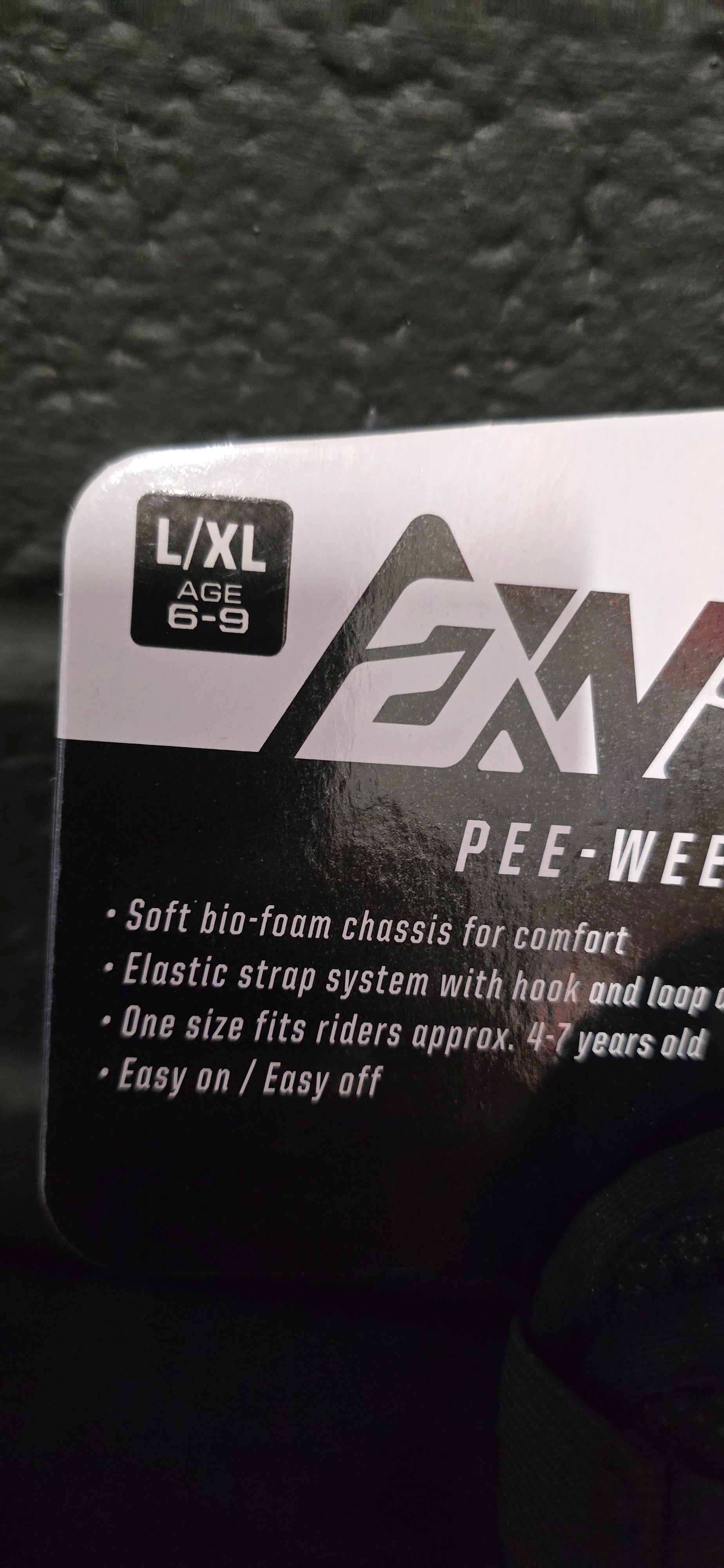 ANSWER elbow pads *new*