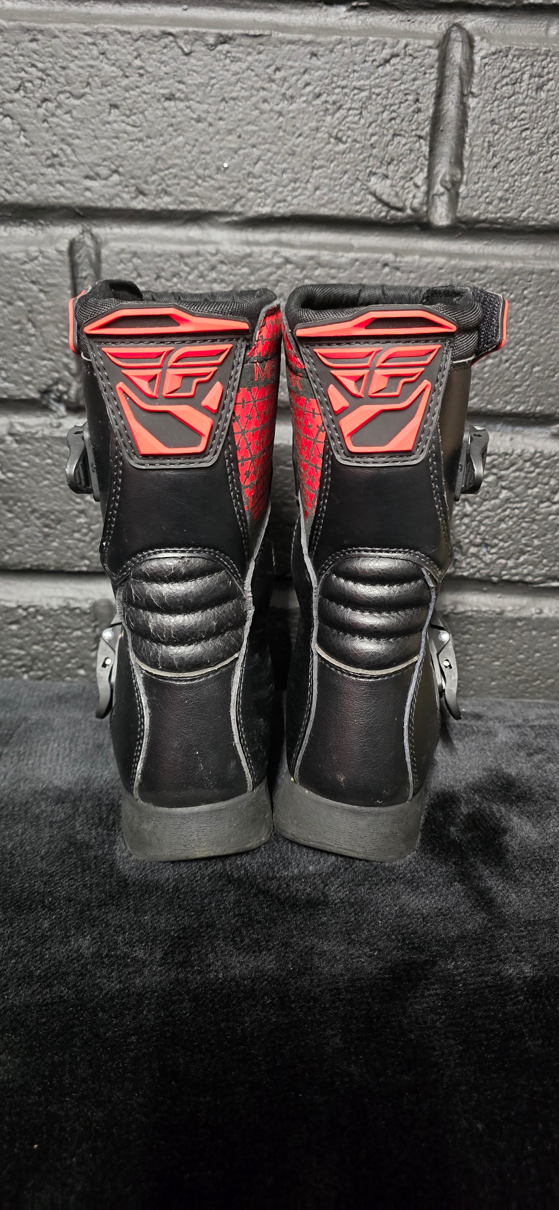 Fly UK2