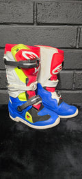 Alpinestars tech7s UK1