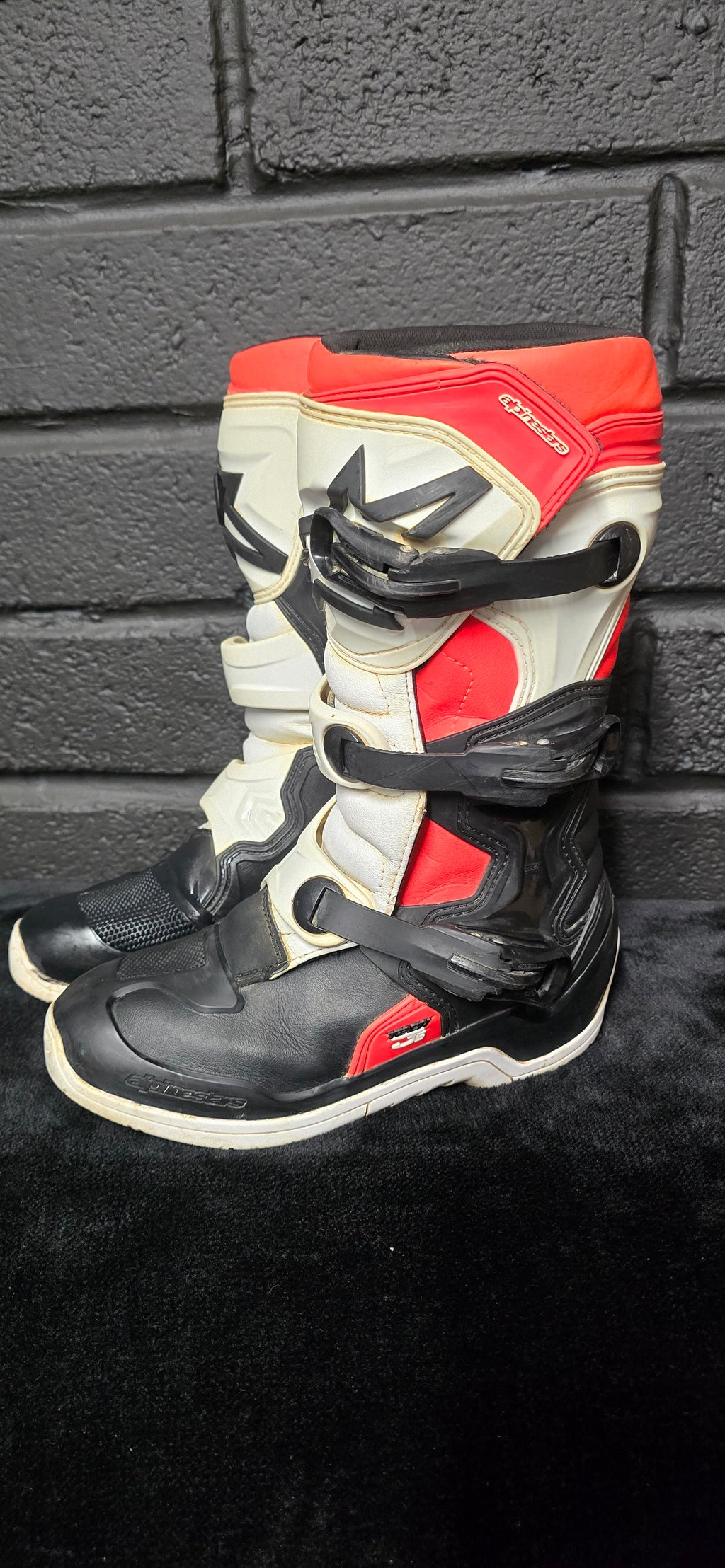 Alpinestars Tech 3s UK5