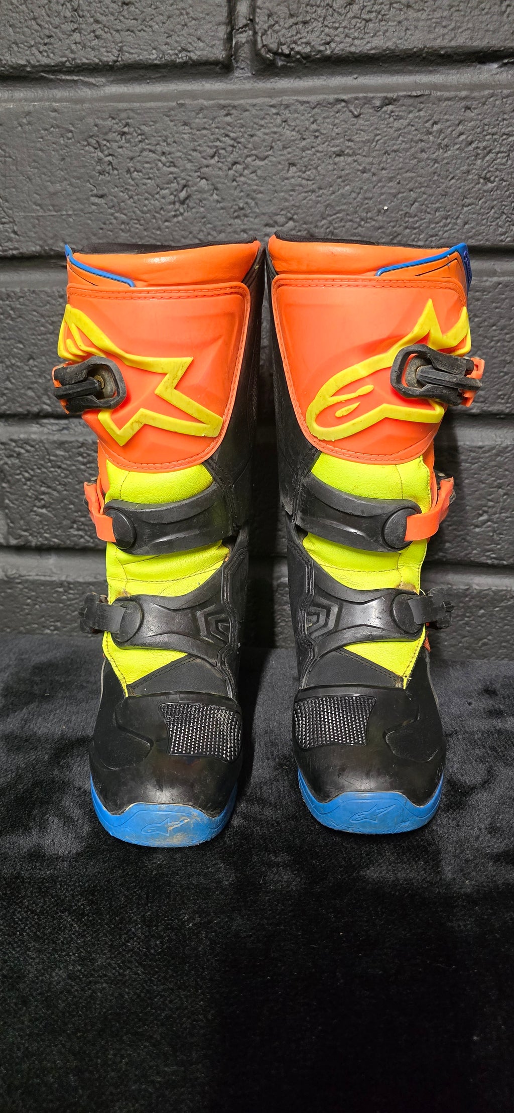 Alpinestars tech 3s UK1