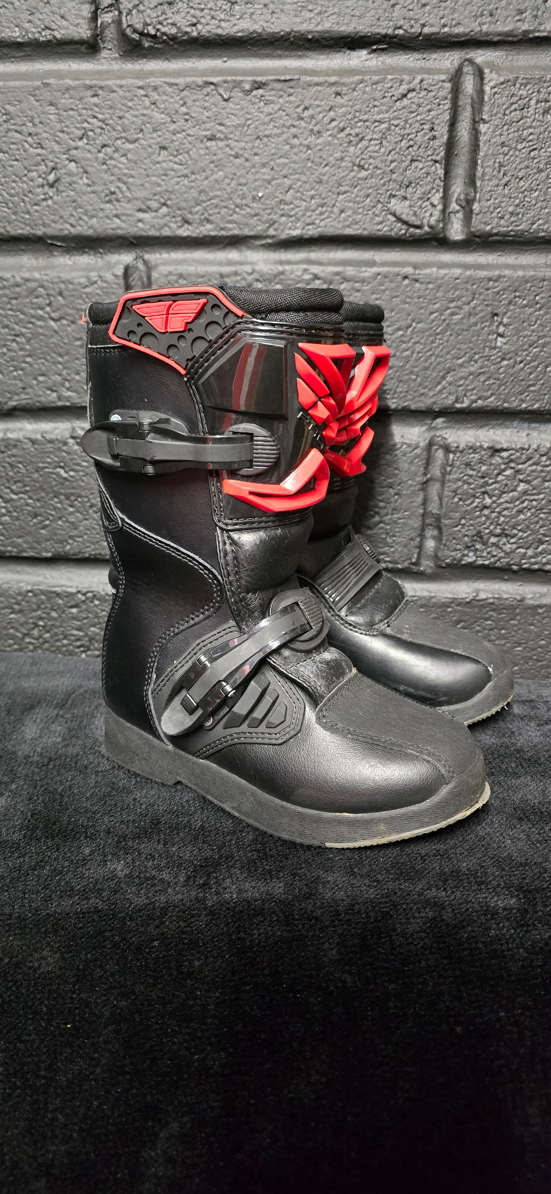 Fly UK2