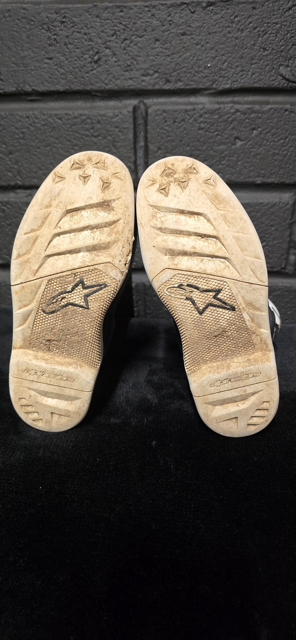 Alpinestars Tech 7s UK2