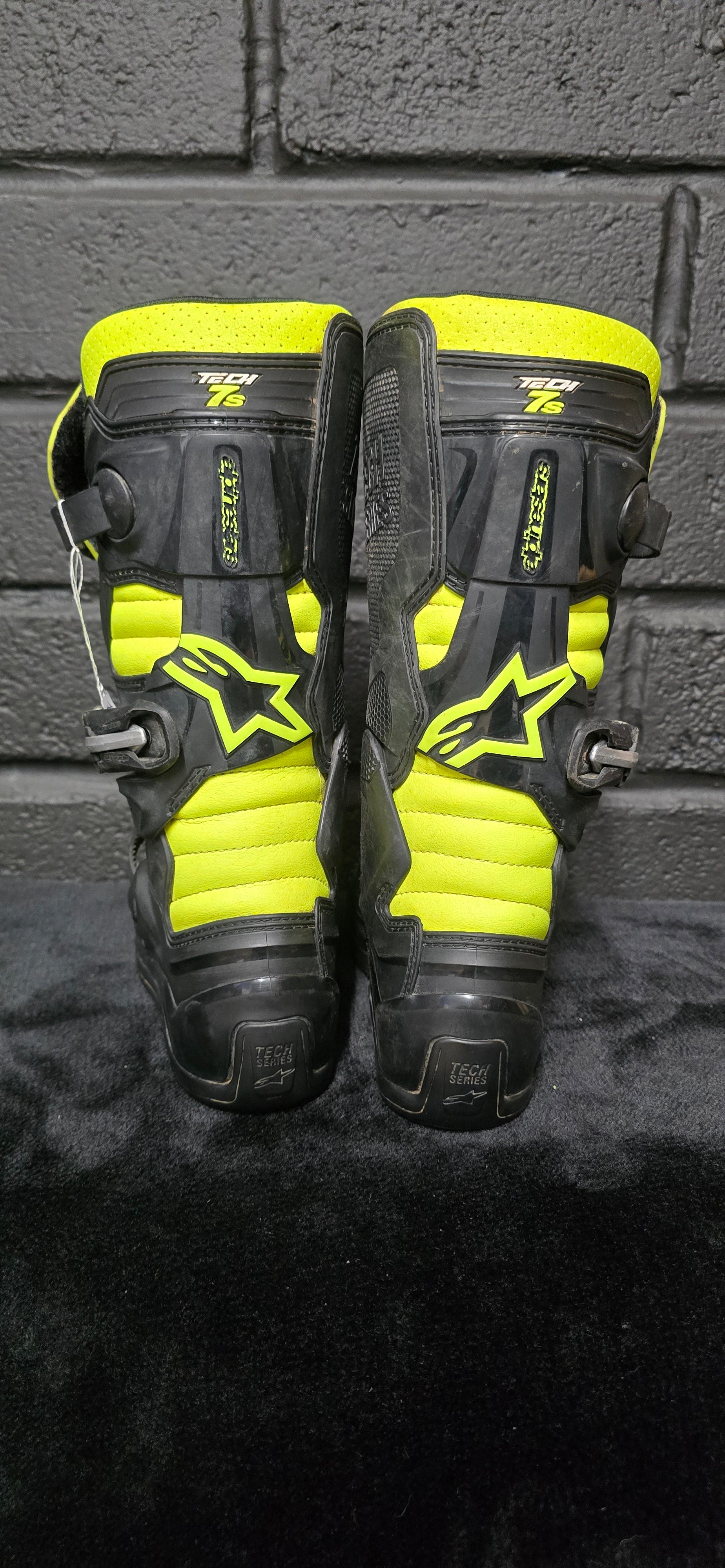Alpinestars Tech 7s UK1
