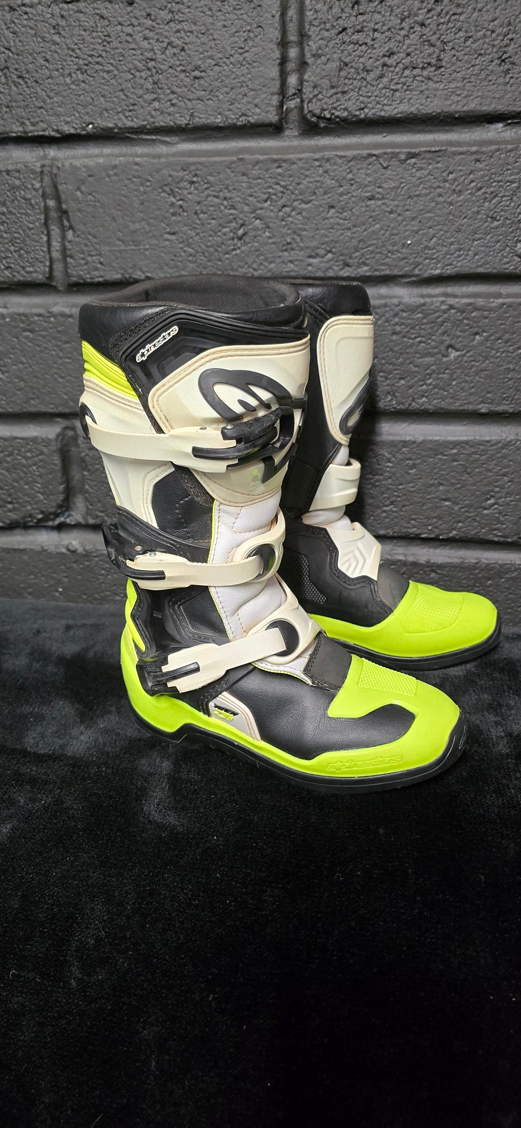 Alpinestars Tech 3s UK3