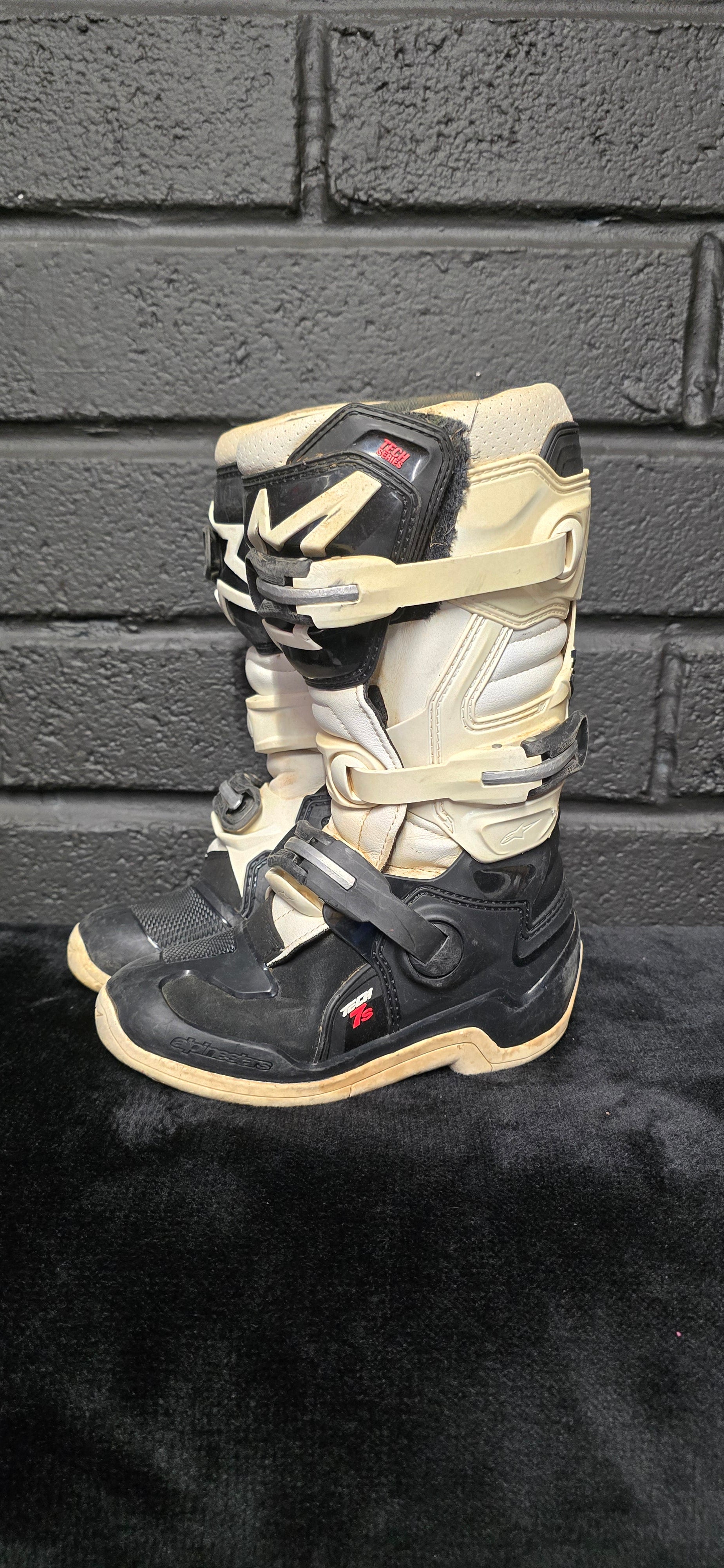 Alpinestars tech7 UK1
