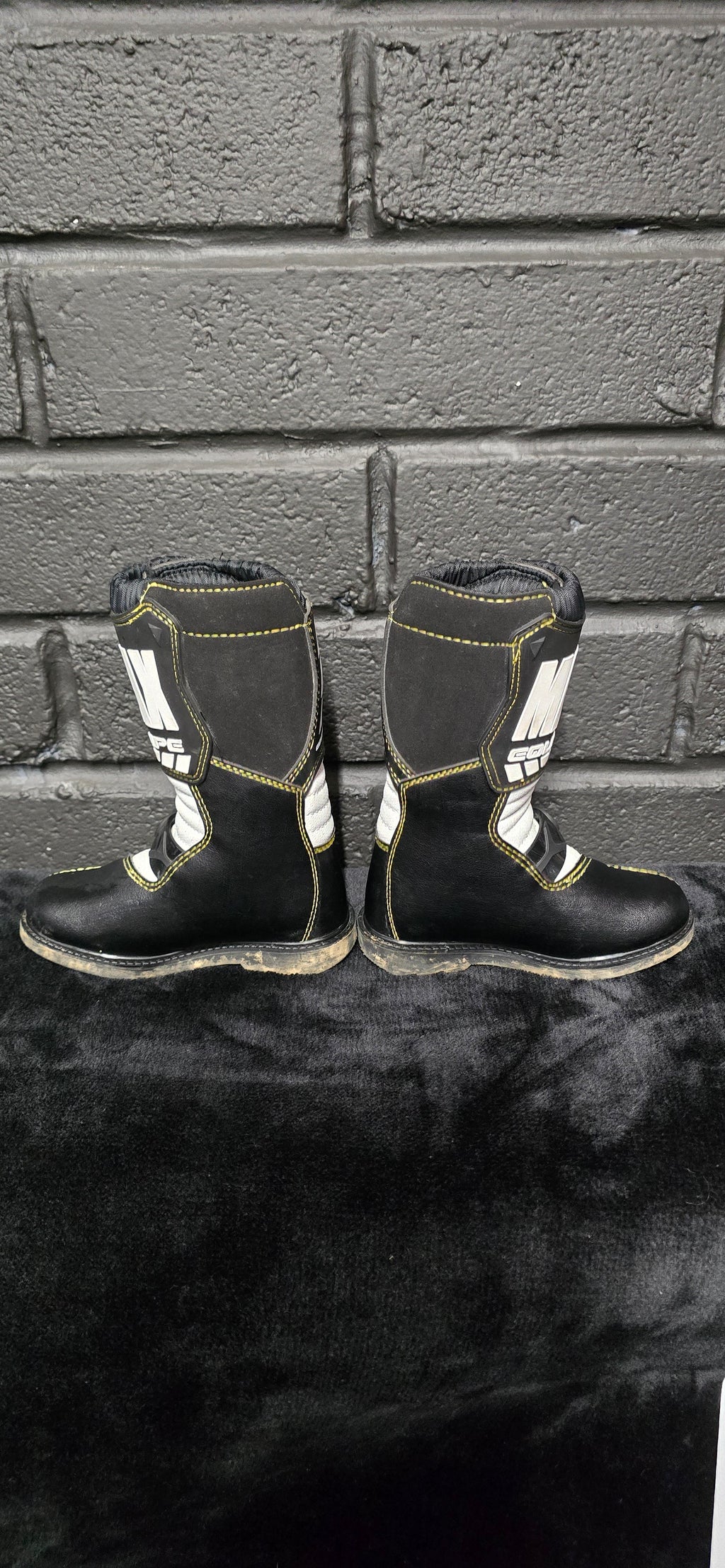Wulf max EU30 UK12