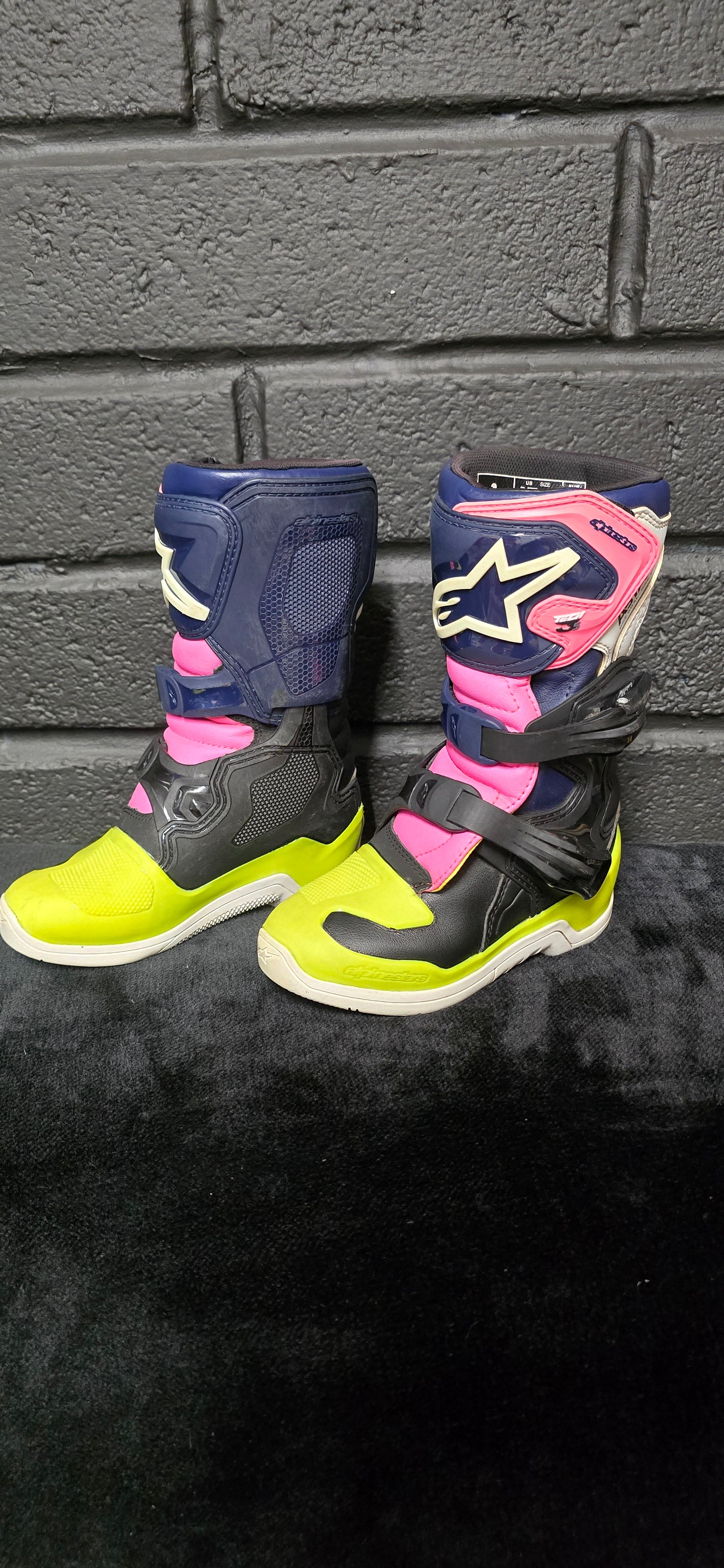 Alpinestars tech 3s UK11